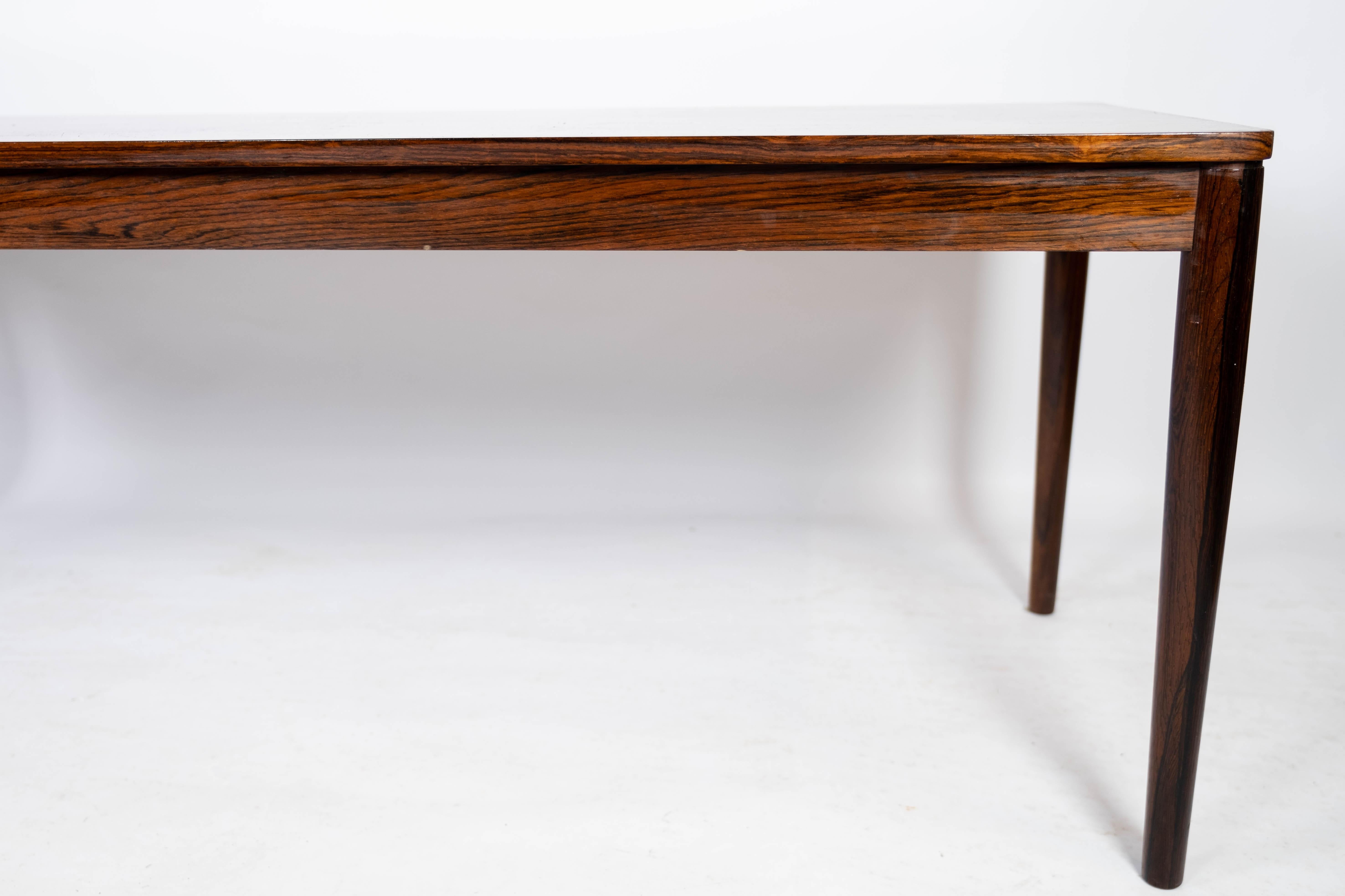Table basse fabriquée en bois de rose par Trioh à partir des années 1960 en vente 2