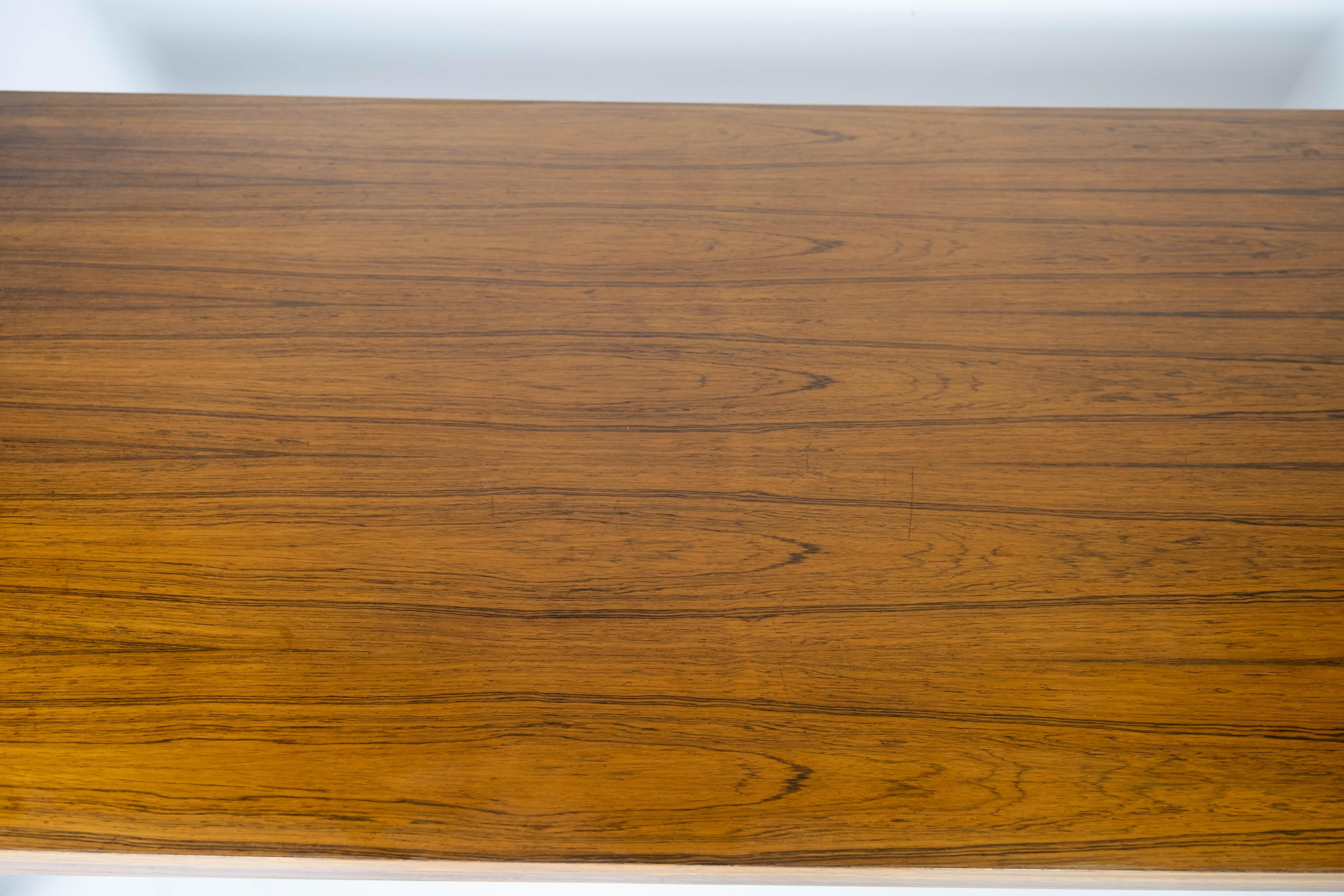 Coffee Table Made In Rosewood, Danish Design From 1960s For Sale 4