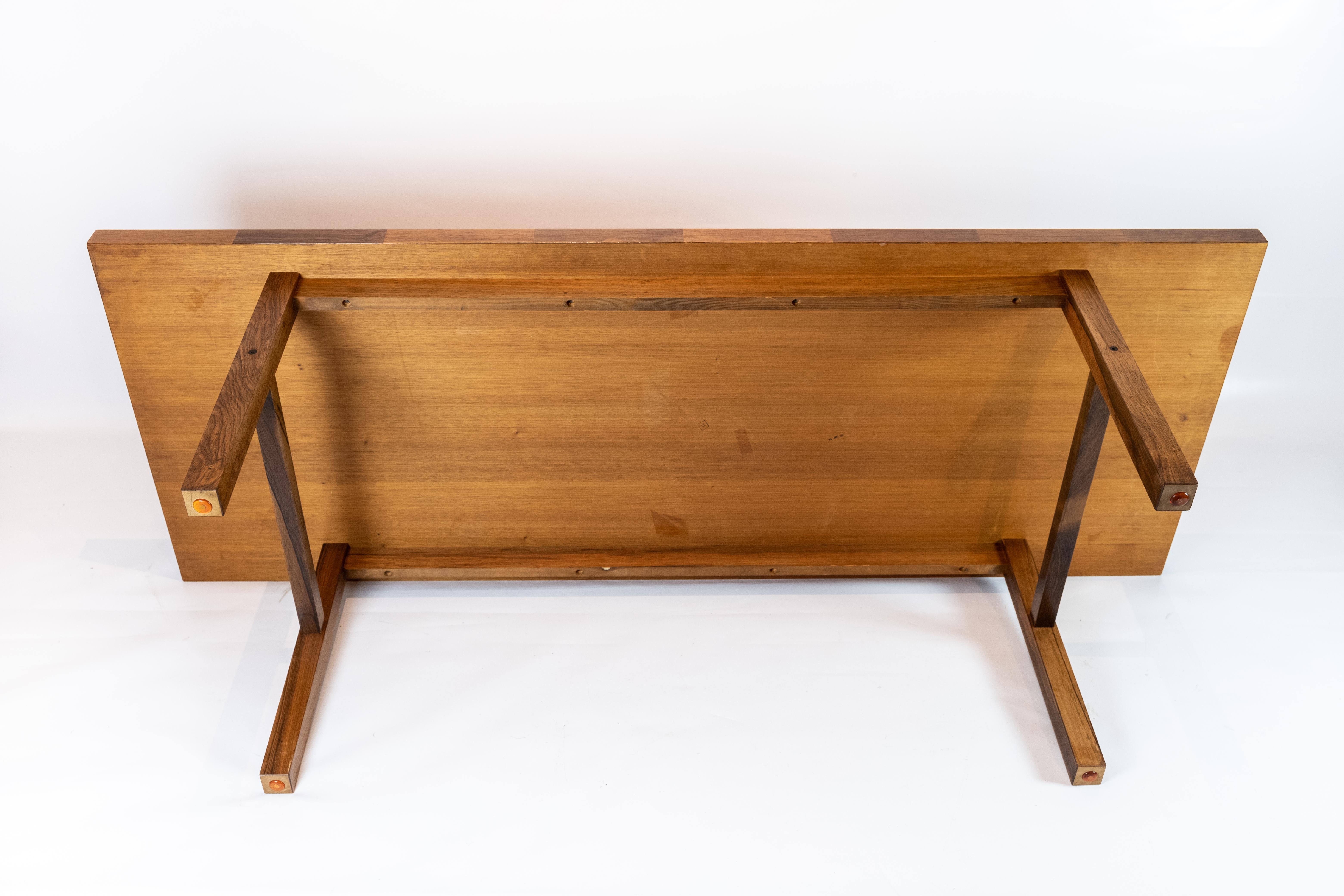 Table basse danoise fabriquée en bois de rose, 1967 en vente 2