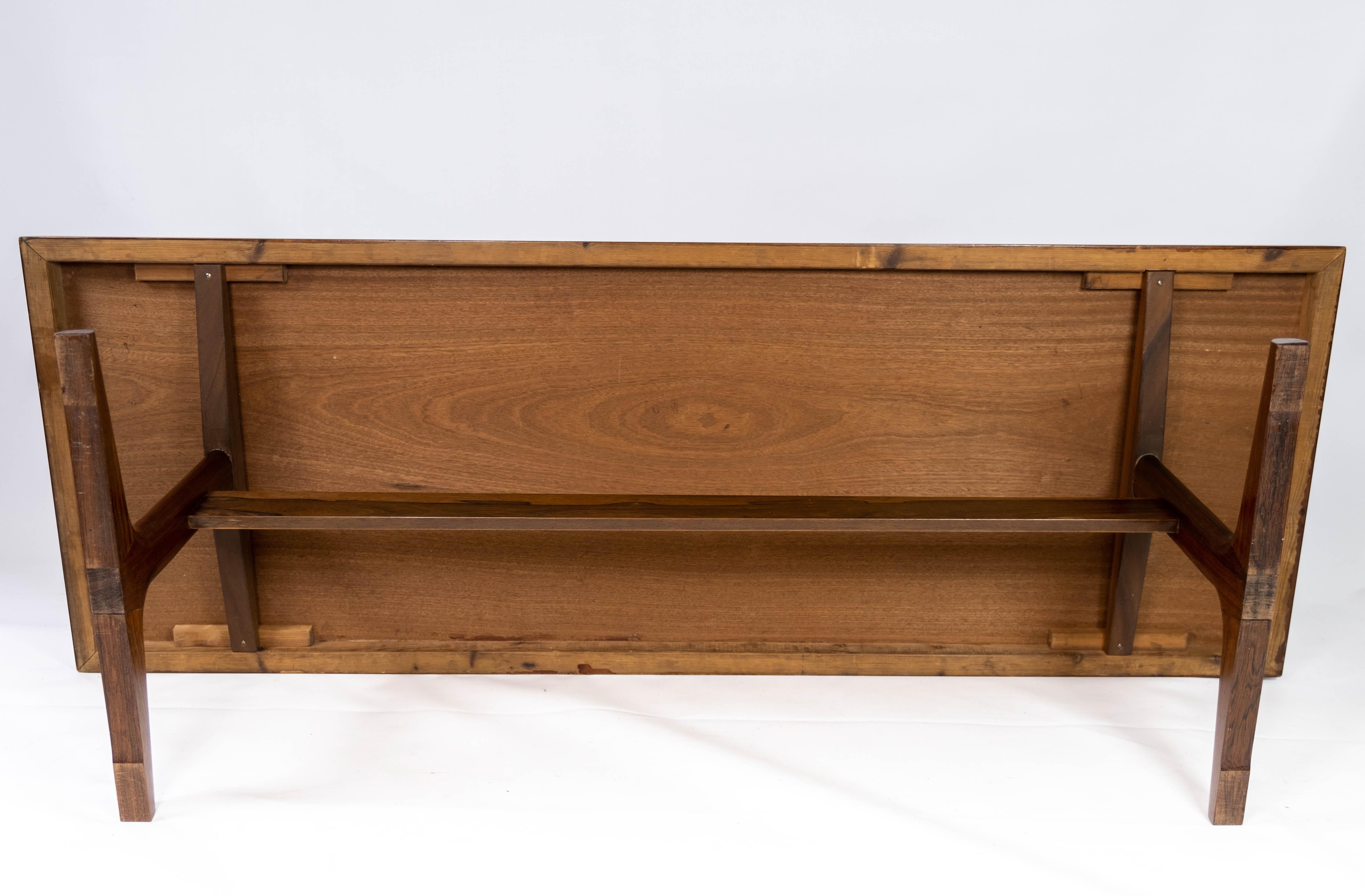Coffee Table Made In Rosewood With Shaker Legs, Danish Design From 1960s For Sale 4