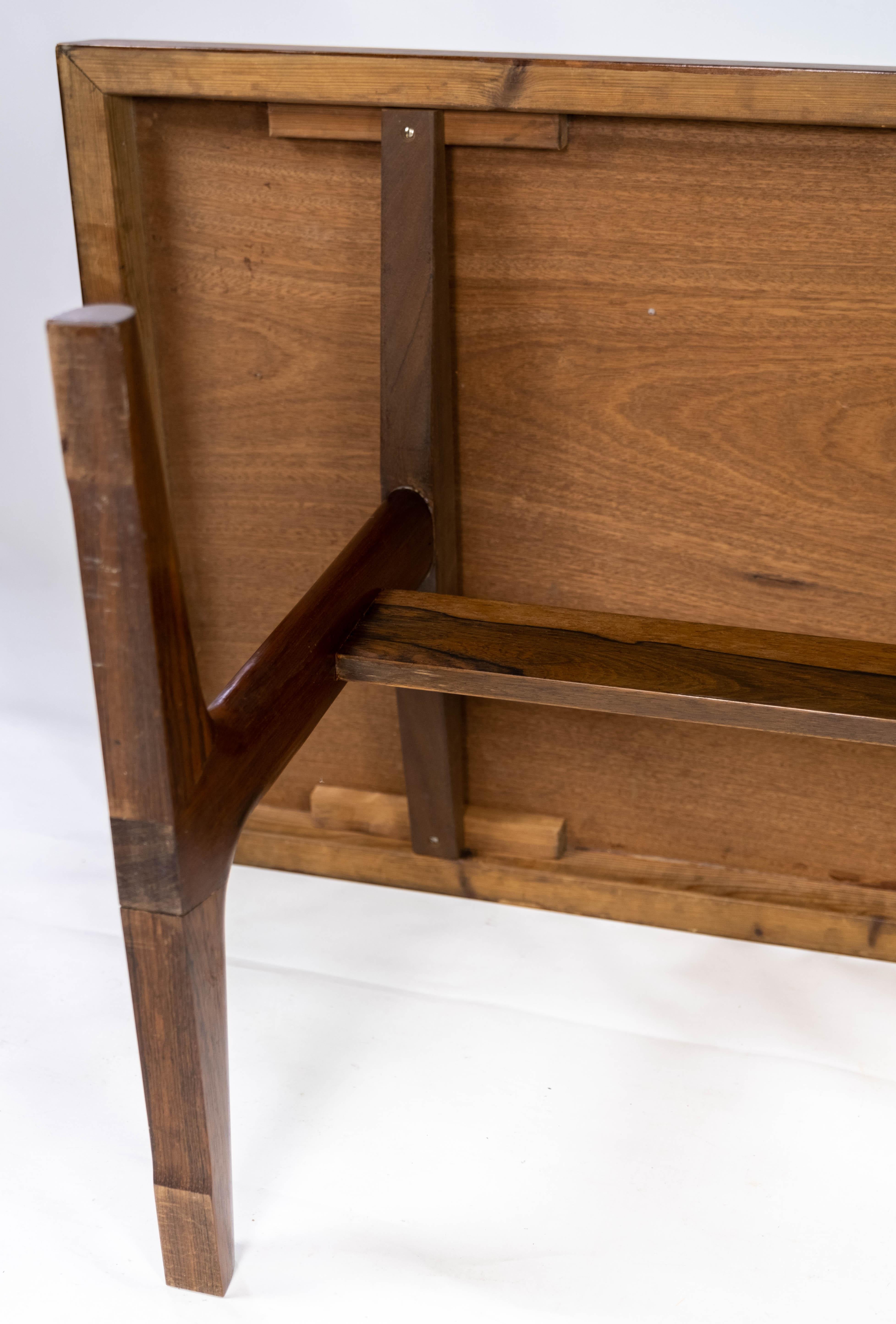 Table basse en bois de rose avec pieds Shaker, design danois des années 1960 en vente 6