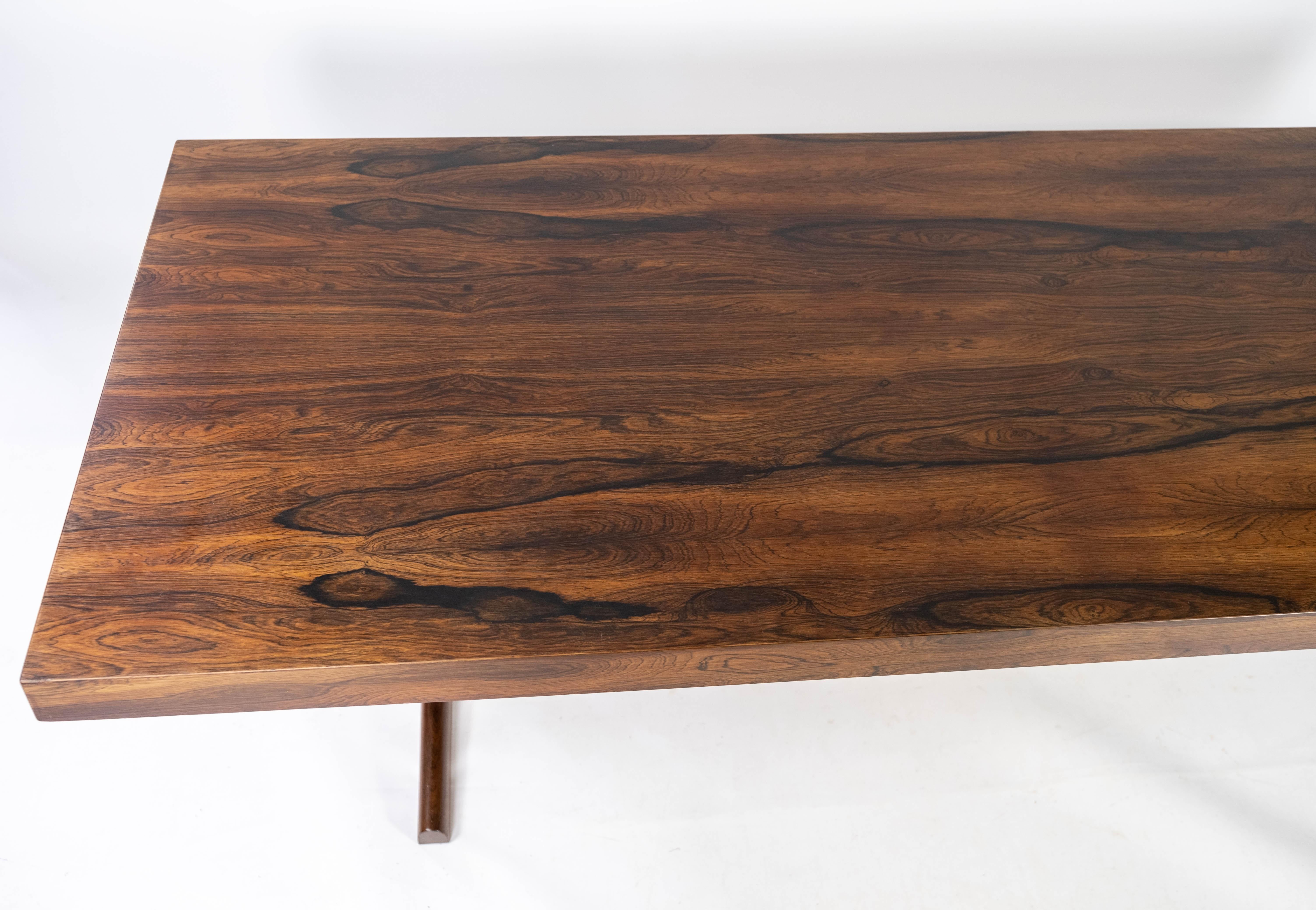Danois Table basse en bois de rose avec pieds Shaker, design danois des années 1960 en vente