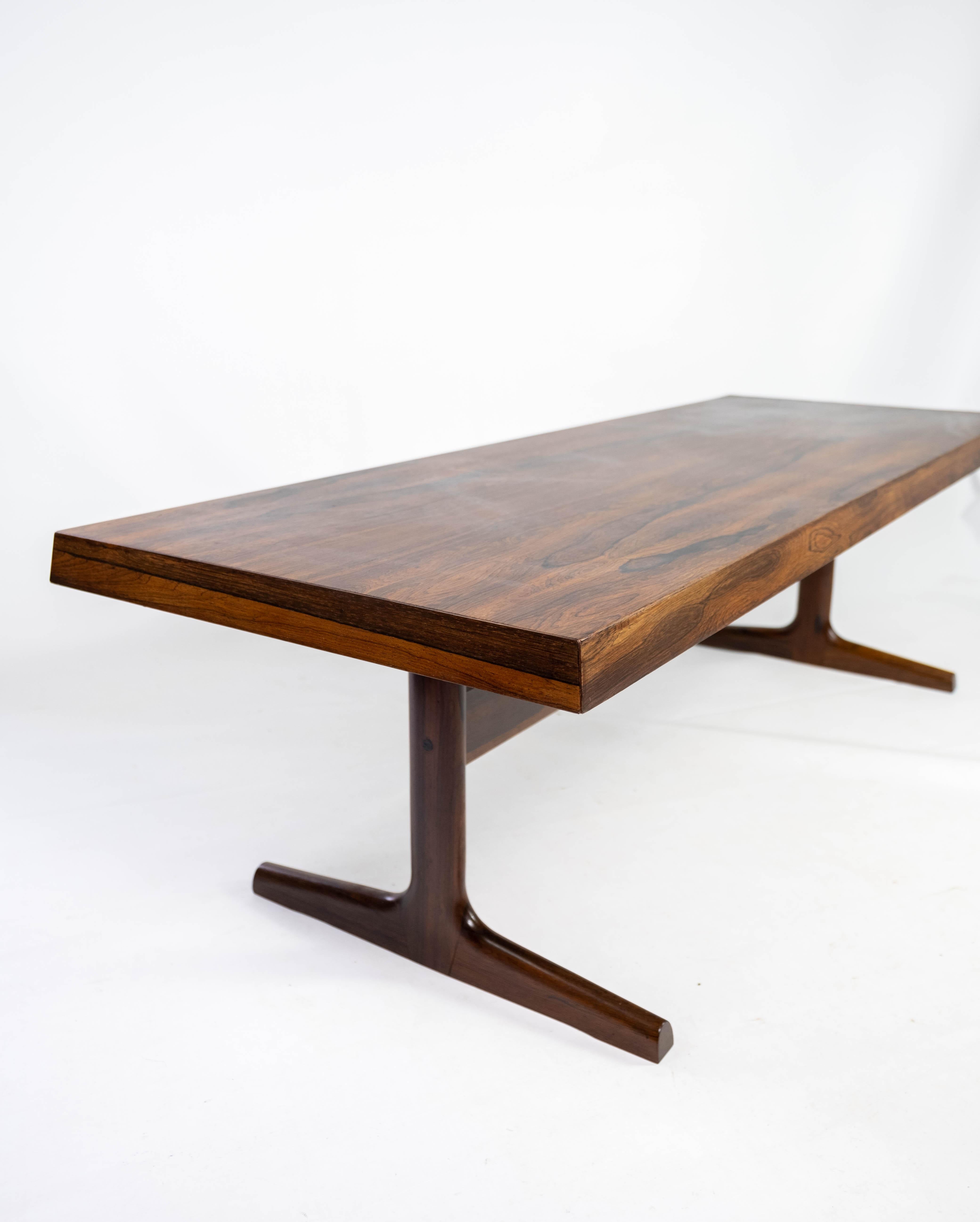 Coffee Table Made In Rosewood With Shaker Legs, Danish Design From 1960s For Sale 1