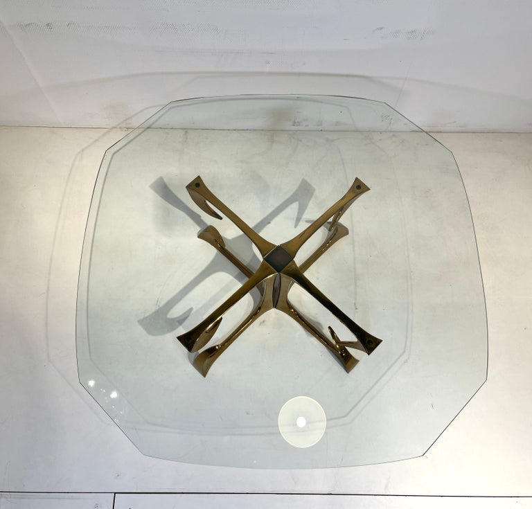 Coffee Table in Sculptural Bronze by Willy Daro In Good Condition For Sale In Brussels, BE
