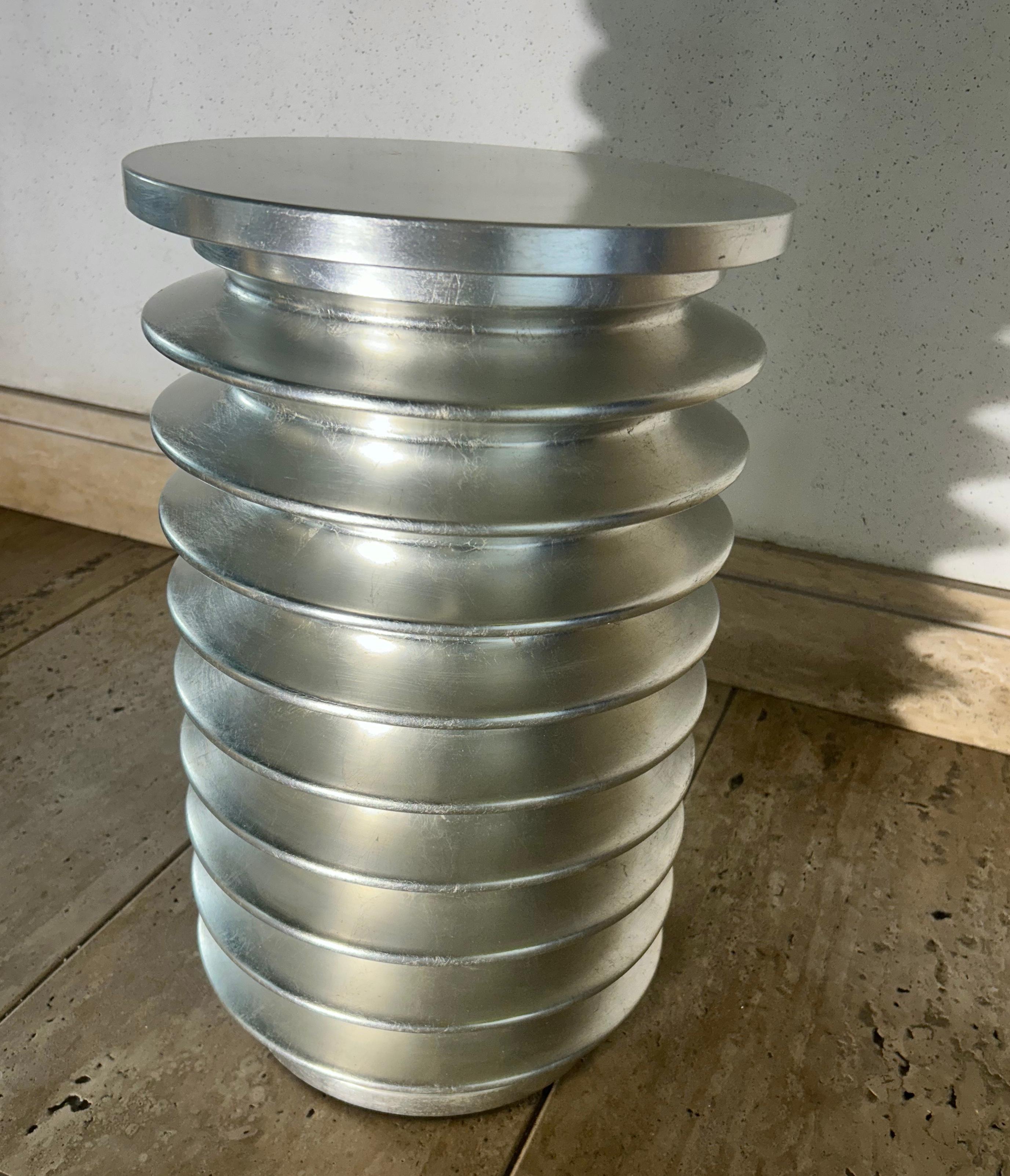 Coffee Table in Silver Leaf – Modà Collection, Hand-Carved Solid Wood in vendita 5