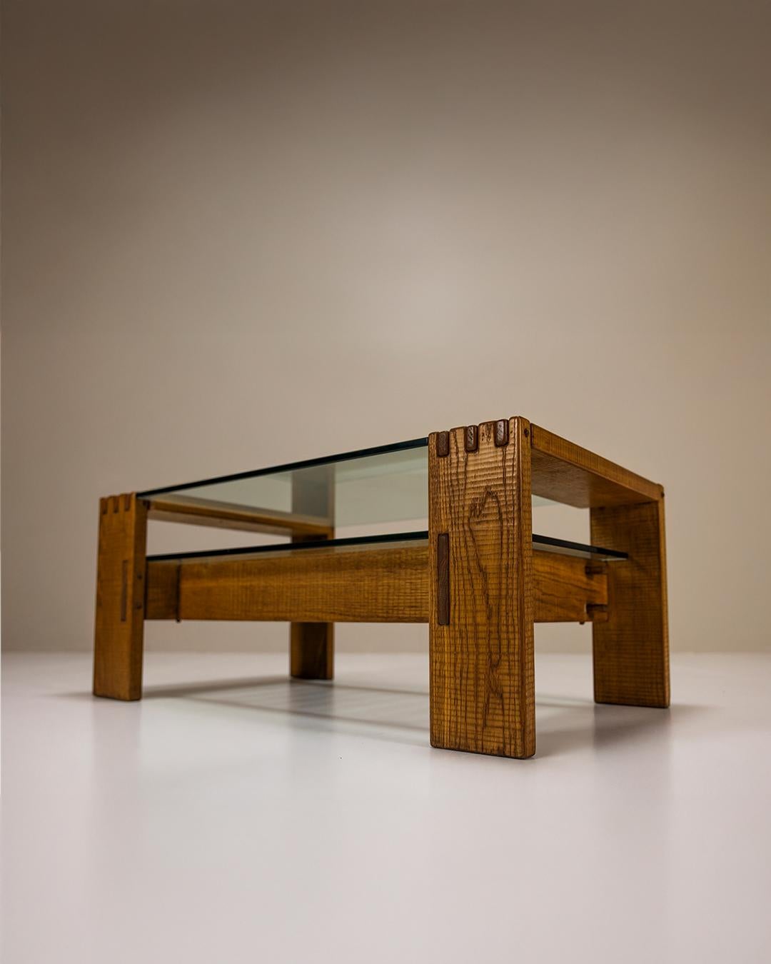 Couchtisch aus slawonischer Eiche von Giuseppe Rivadossi, Italien 1970er (Brutalismus) im Angebot