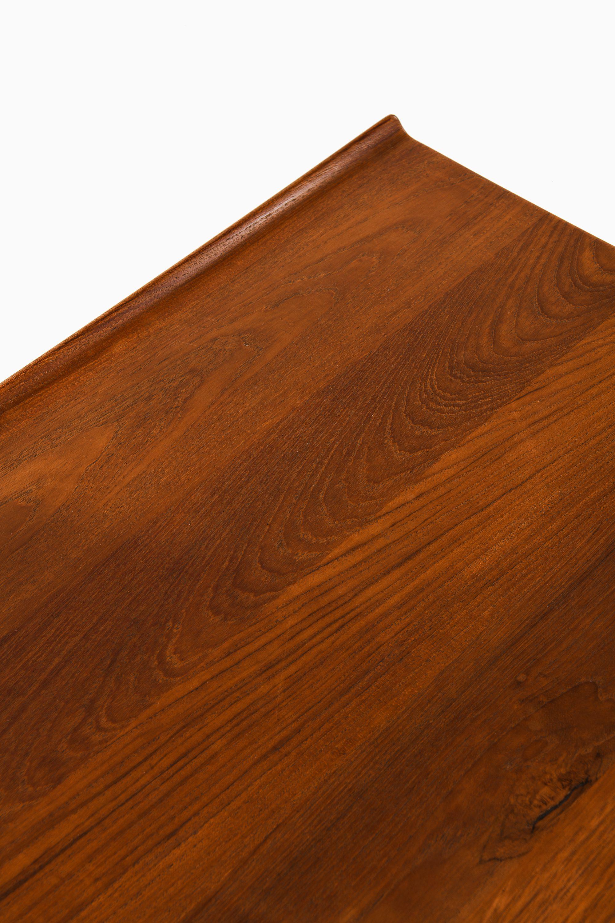 Mid-Century moderno Tavolino da caffè in teak massiccio di Finn Juhls, 1959 in vendita