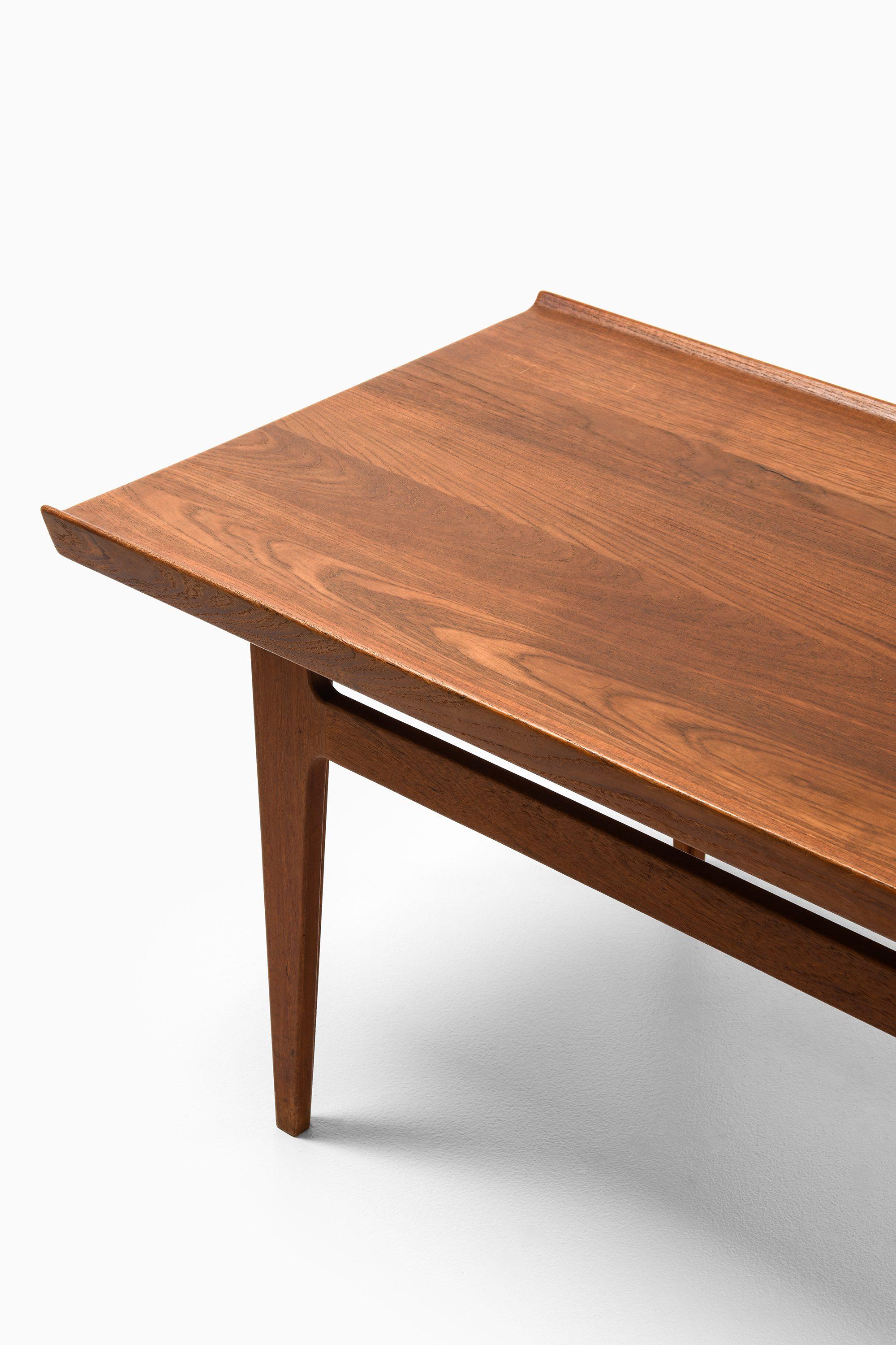 Danese Tavolino da caffè in teak massiccio di Finn Juhls, 1959 in vendita