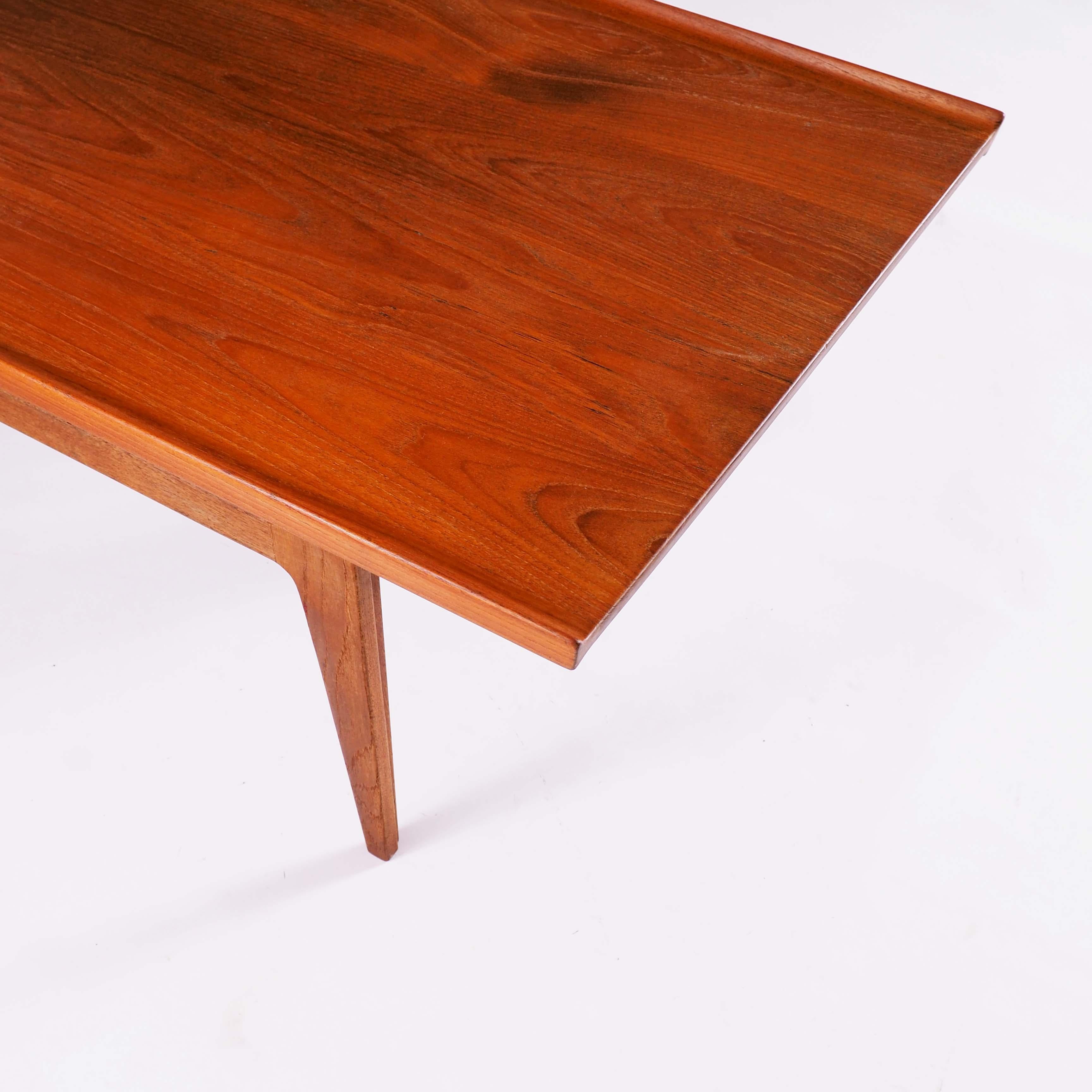 Coffee Table in Solid Teak by Finn Juhl, Denmark For Sale 4