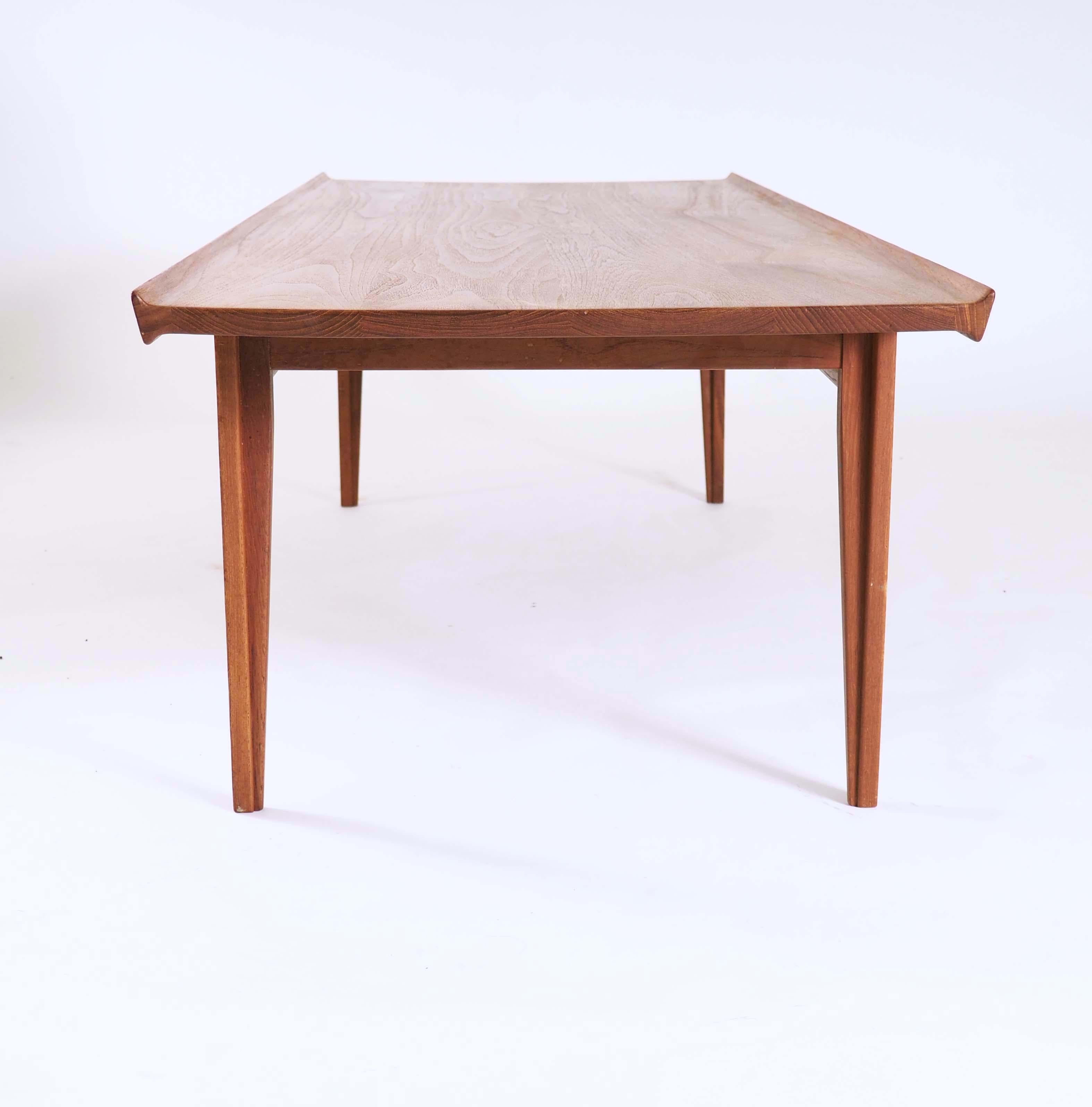 Scandinavian Modern Coffee Table in Solid Teak by Finn Juhl, Denmark For Sale