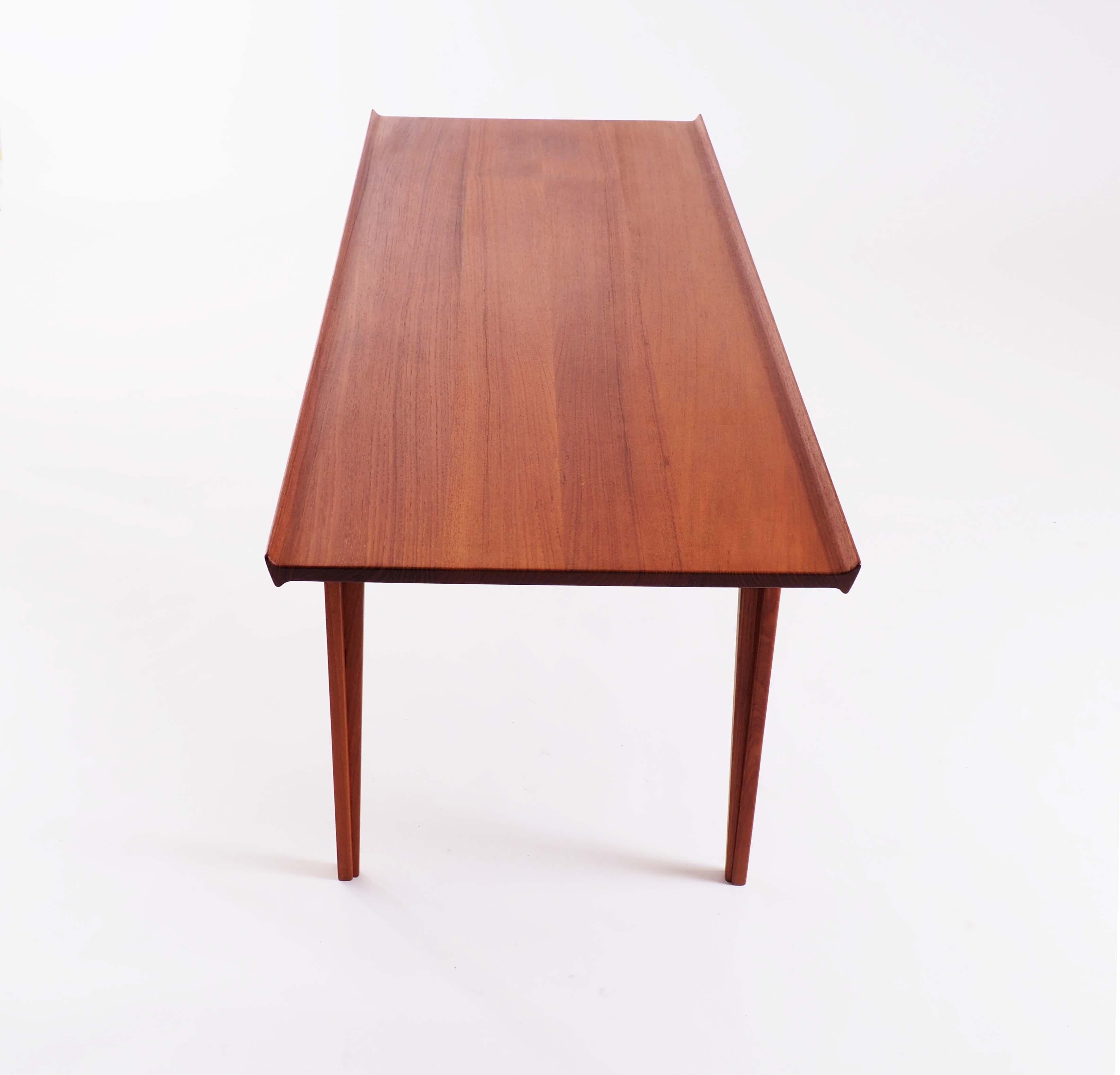Coffee Table in Solid Teak by Finn Juhl for France & Son, Denmark For Sale 3