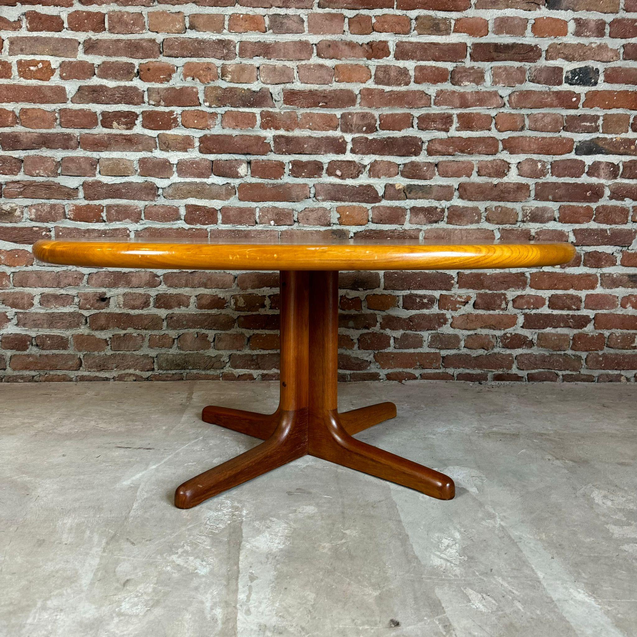 Danois Table basse en teck, Danemark 1960 en vente