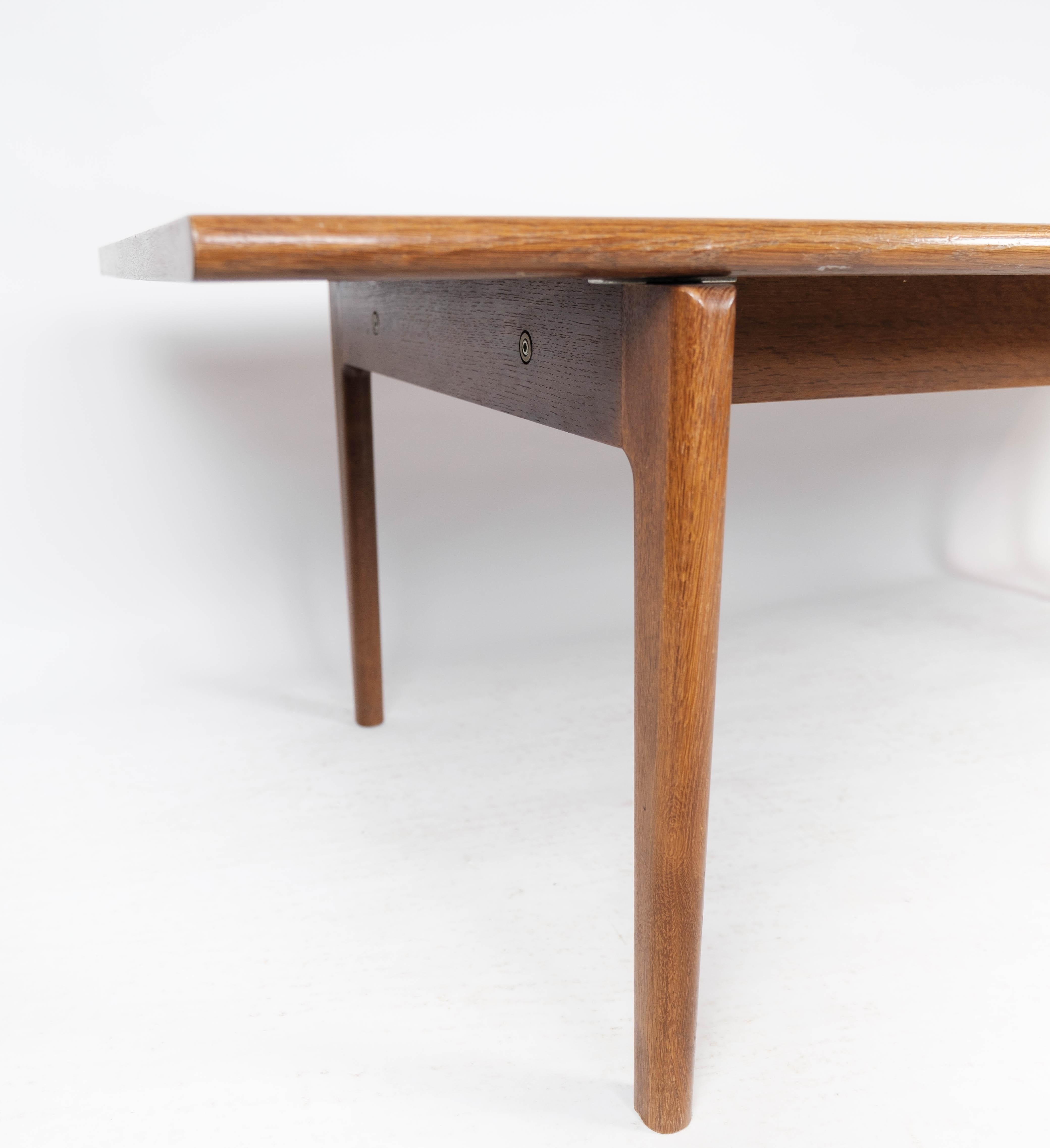 Coffee Table in Teak Designed by Hans J. Wegner and Manufactured by GETAMA In Good Condition In Lejre, DK