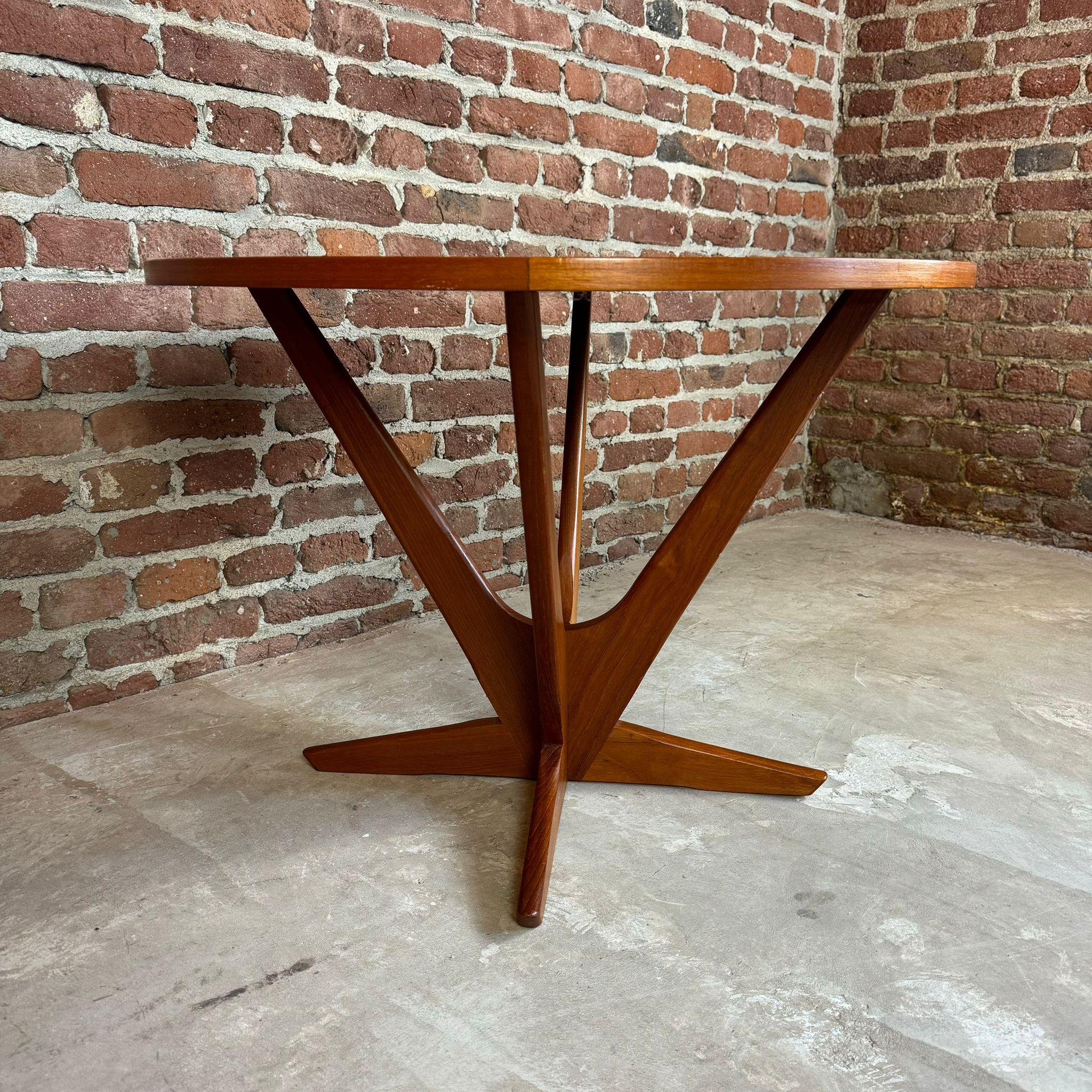 Coffee table in teak, Holger Georg Jensen for Kubus, Denmark 1960 In Good Condition In Torino, IT