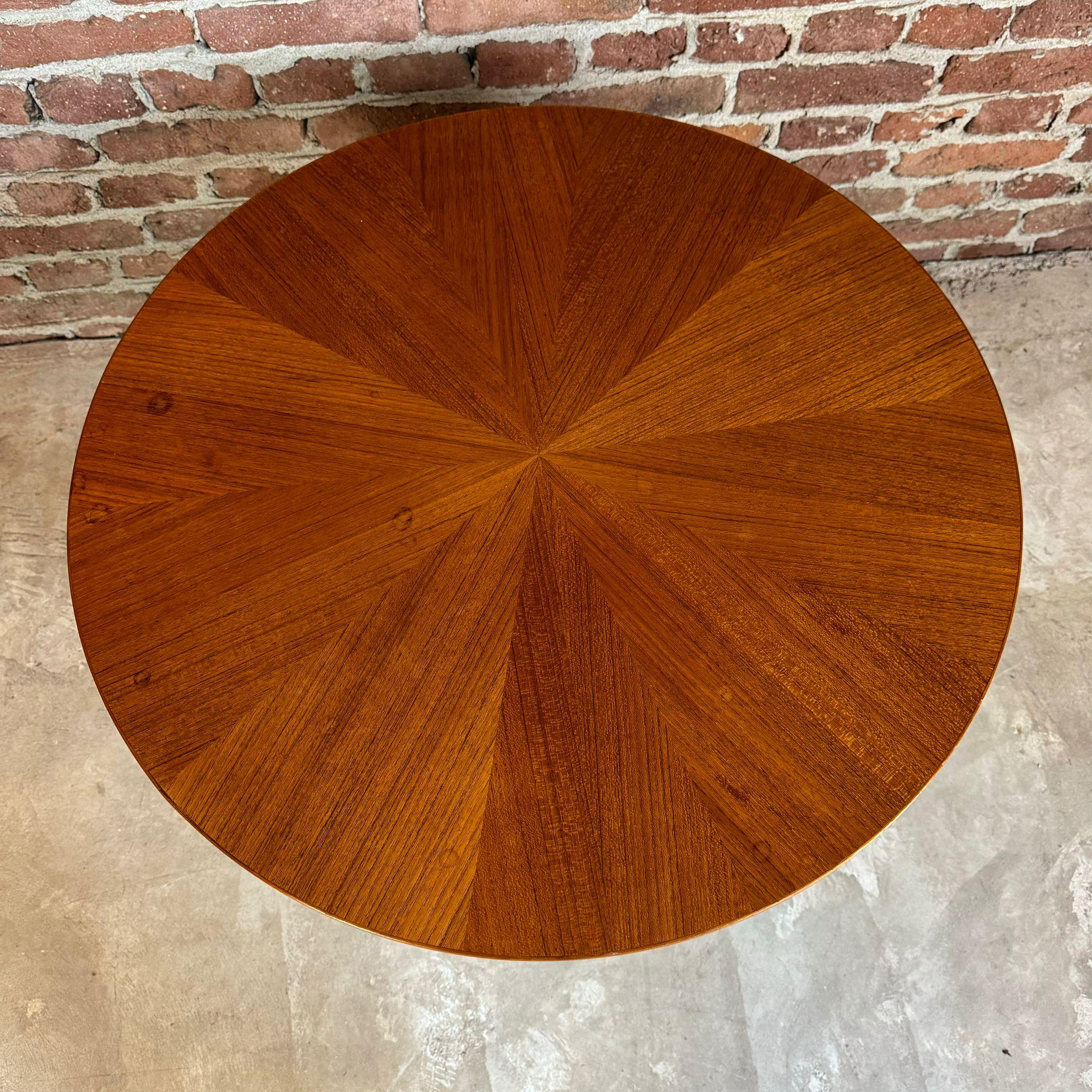 Mid-20th Century Coffee table in teak, Holger Georg Jensen for Kubus, Denmark 1960