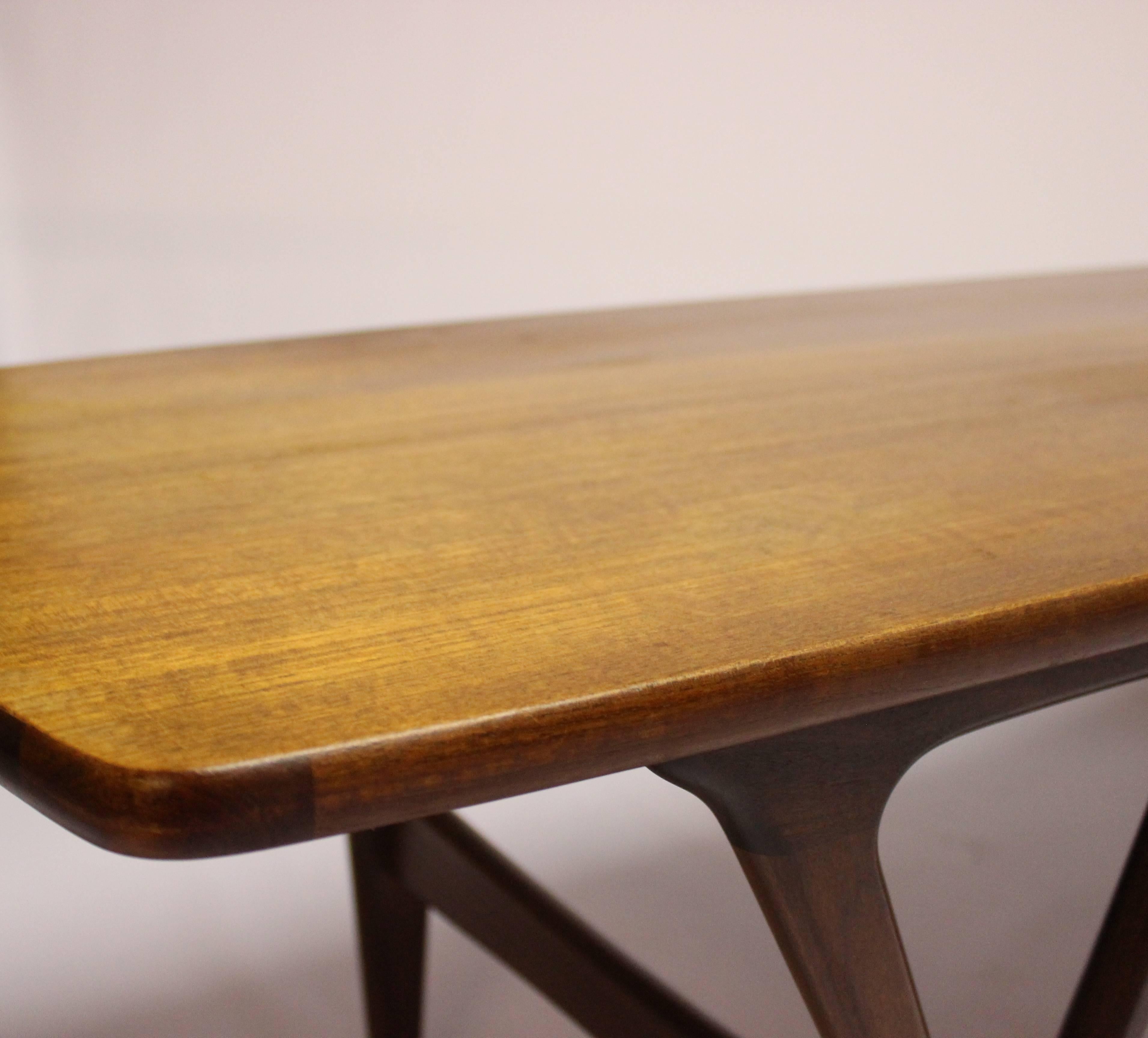 Coffee Table Made In Teak, Danish Design From 1960s For Sale 2