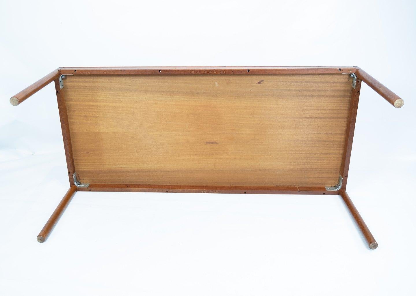 Céramique Table basse en teck avec carreaux de céramique Brown de design danois des années 1960 en vente