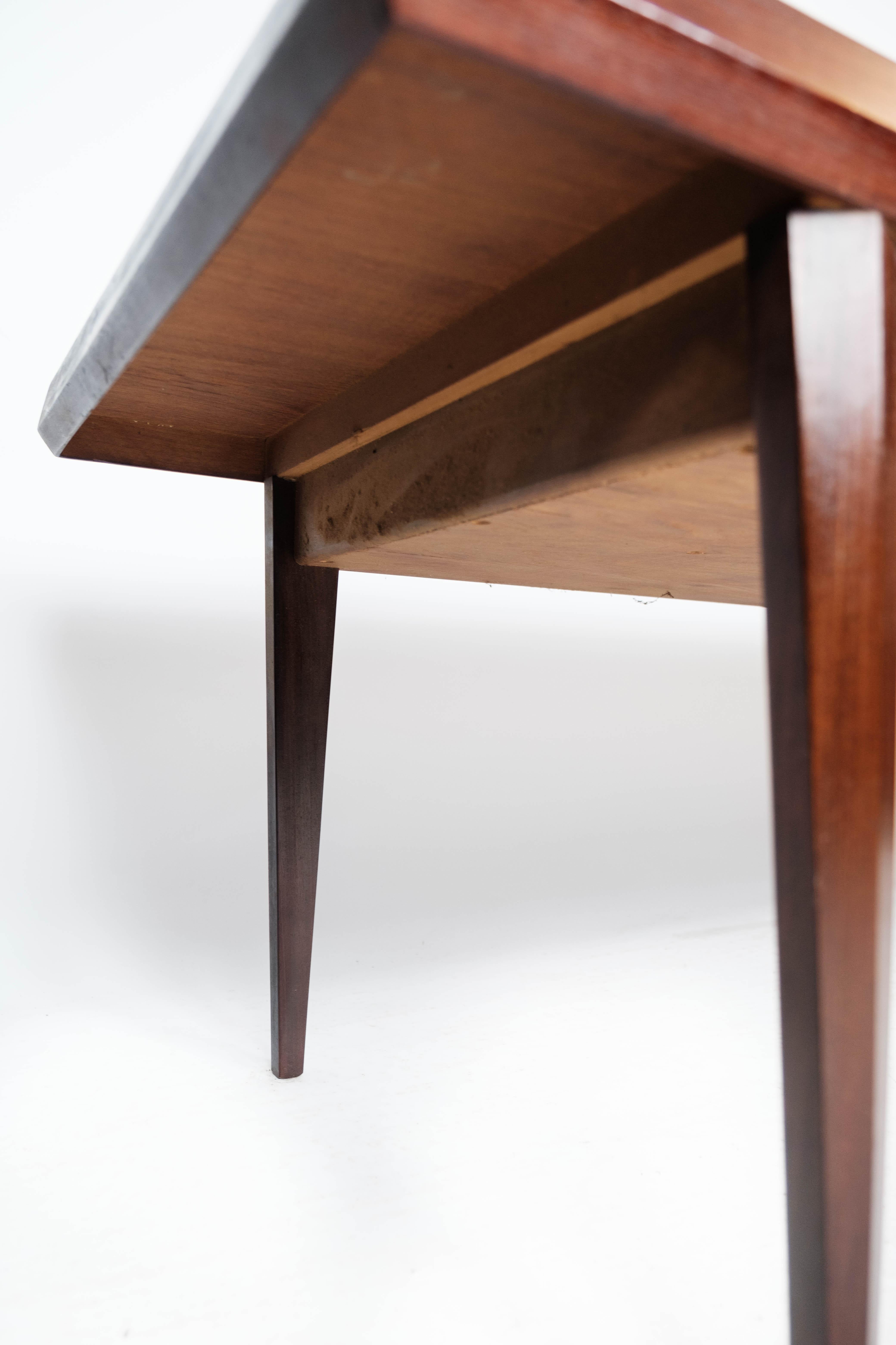 Danois Table basse en teck avec tiroirs des années 1960 en vente