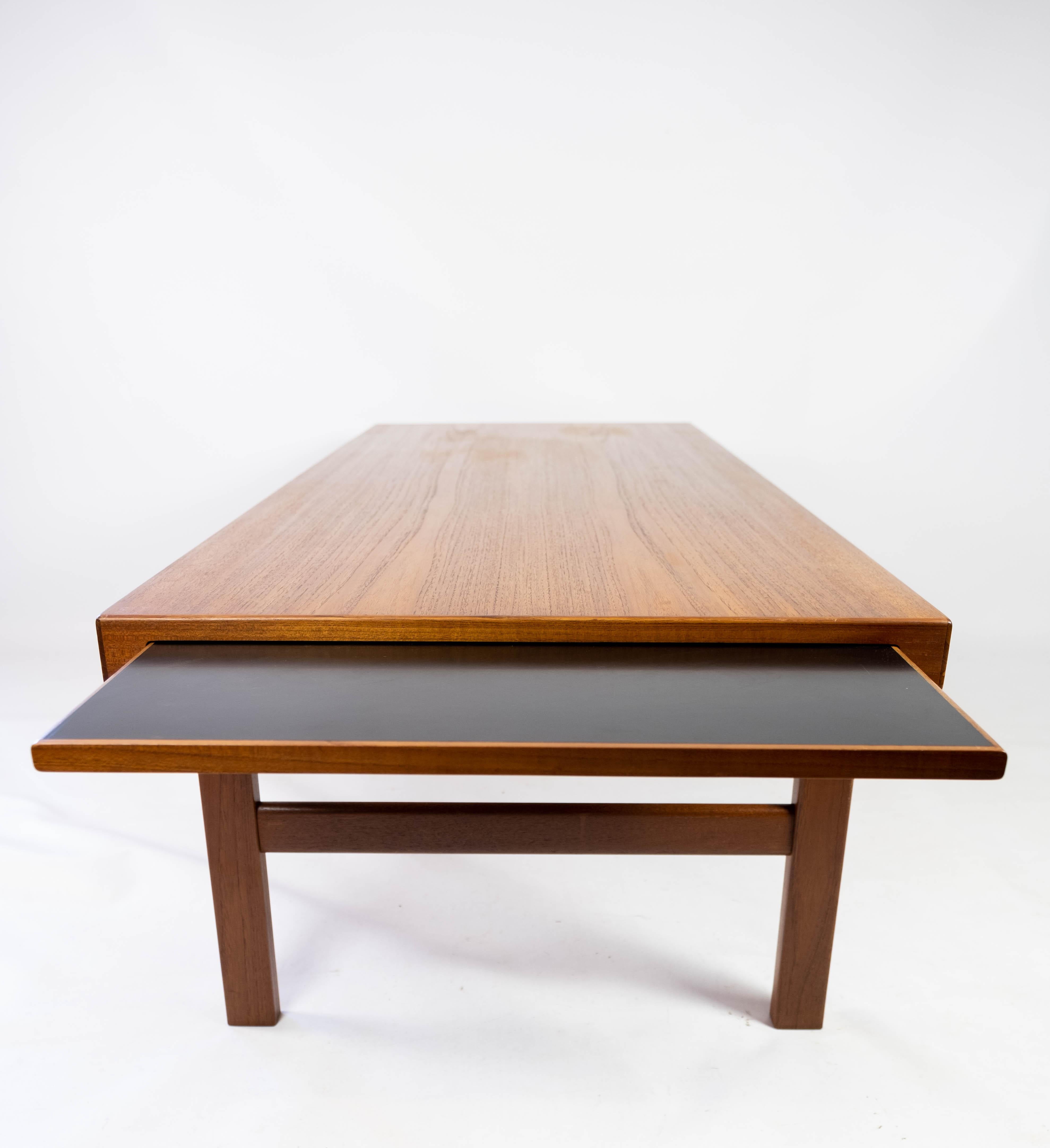 Coffee Table Made In Teak With Extension Plate, Danish Design From 1960s For Sale 4