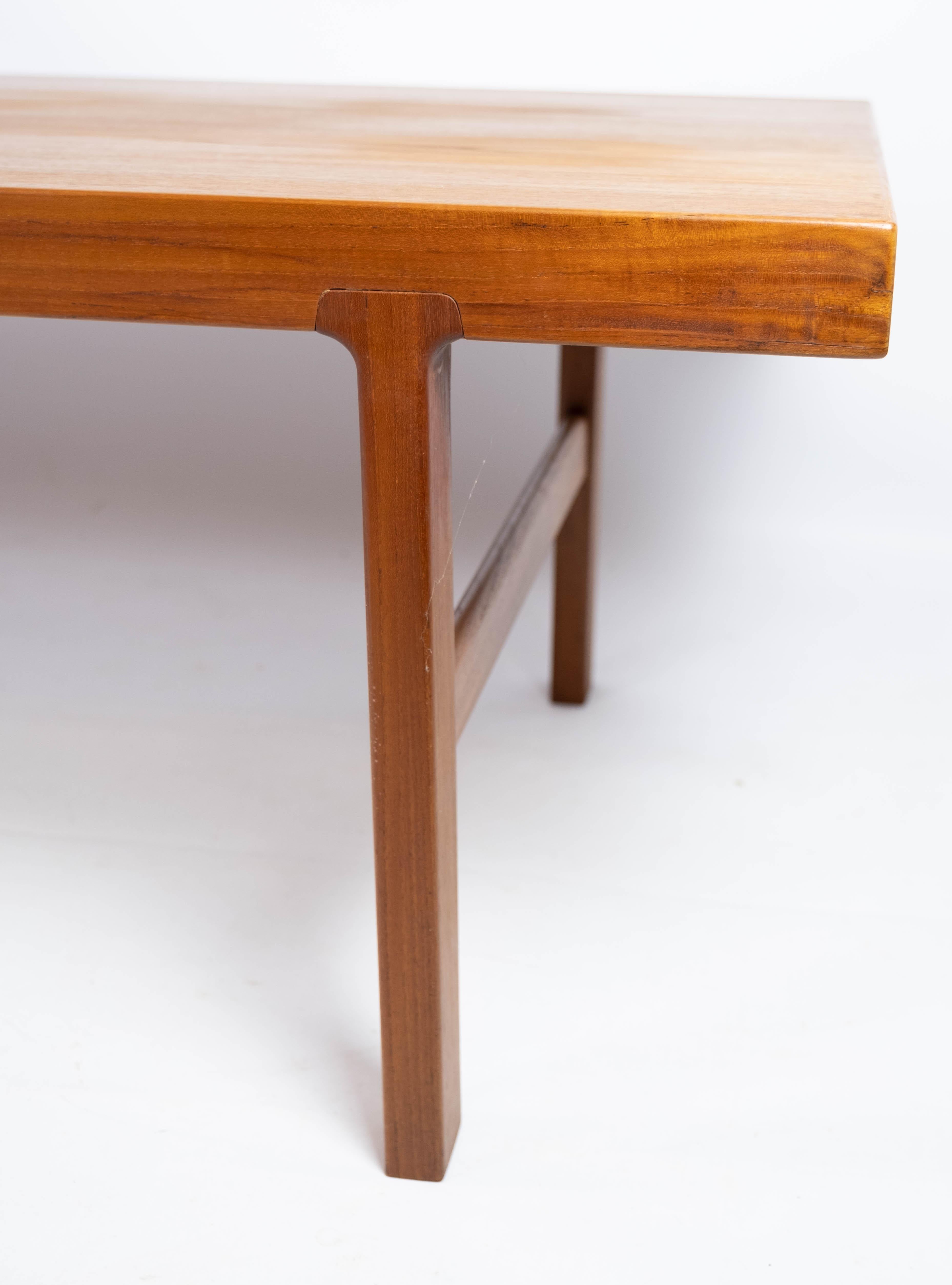 Mid-Century Modern Coffee Table Made In Teak With Extension Plate, Danish Design From 1960s For Sale
