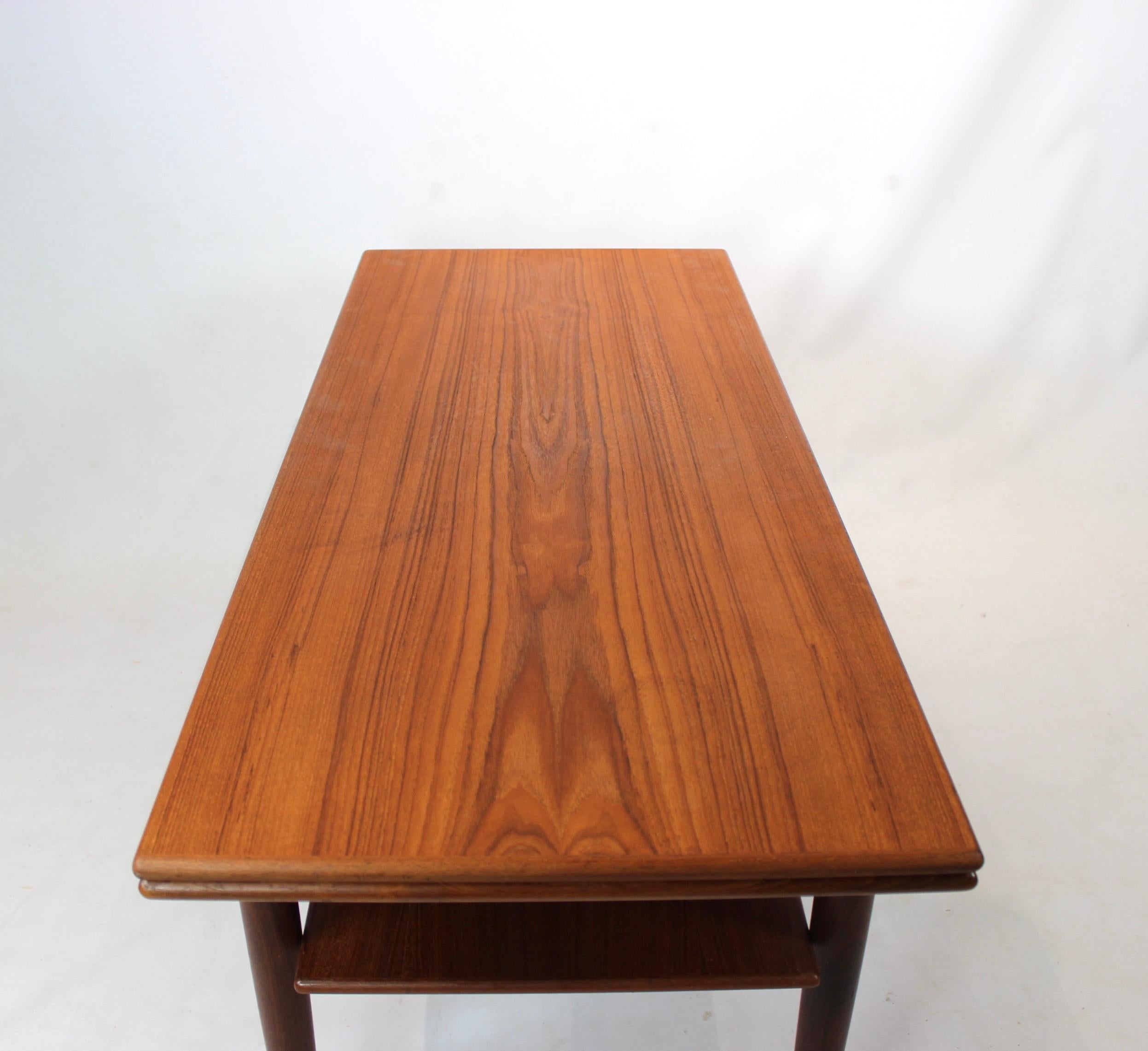 Coffee Table in Teak with Extension Leaves of Danish Design from the 1960s 4