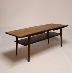 Table basse en teck avec carreaux de couleur foncée, design danois des années 1960