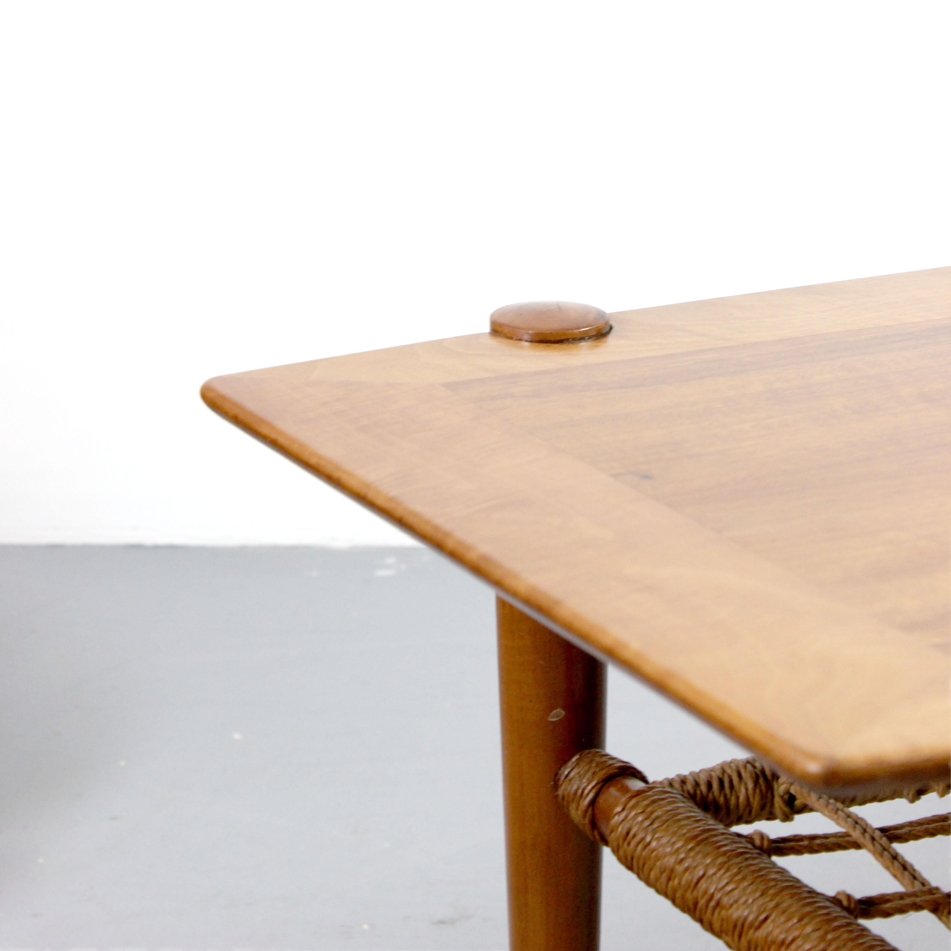Coffee table in teak wood and braided rope lattice - atr. Louis Van Teeffelen - In Good Condition For Sale In Madrid, España