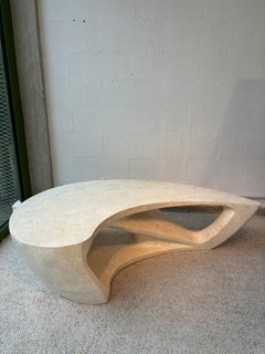 Couchtisch in der Art von Zaha Hadid aus Harz