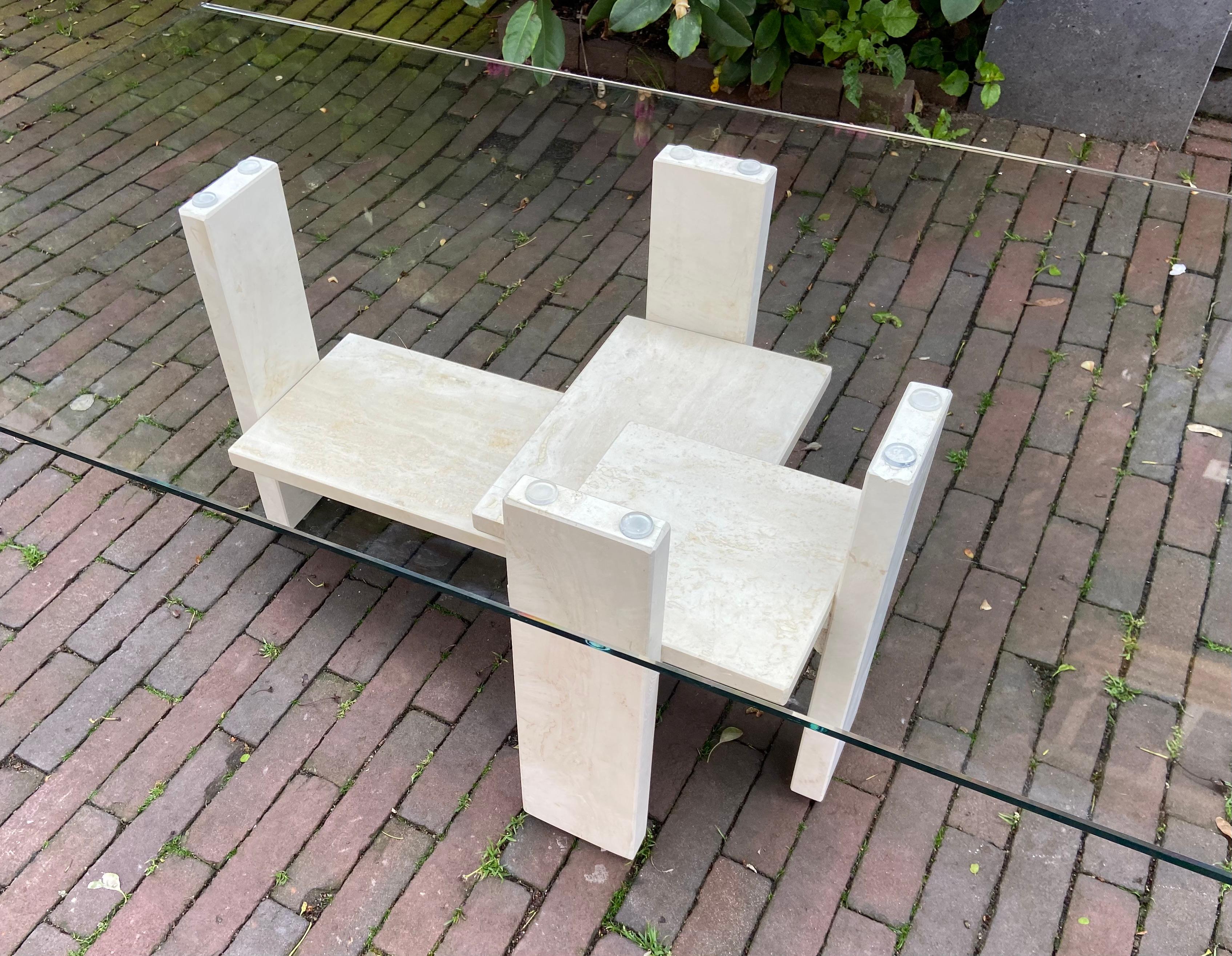 Coffee table in travertine In Good Condition For Sale In 'S-HERTOGENBOSCH, NL