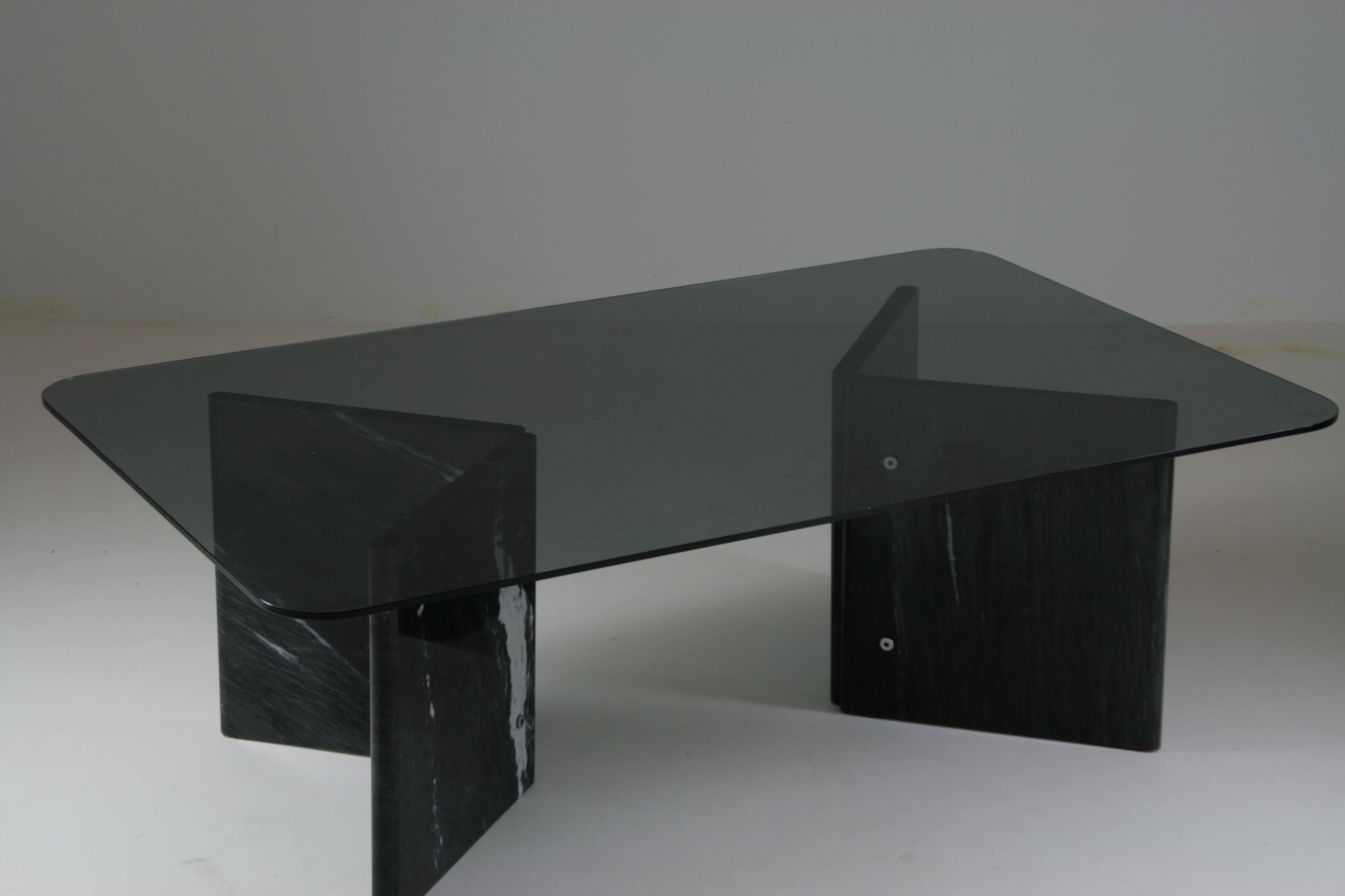 Coffee table in veined black marble and smoked glass top, Italy 1970s 1