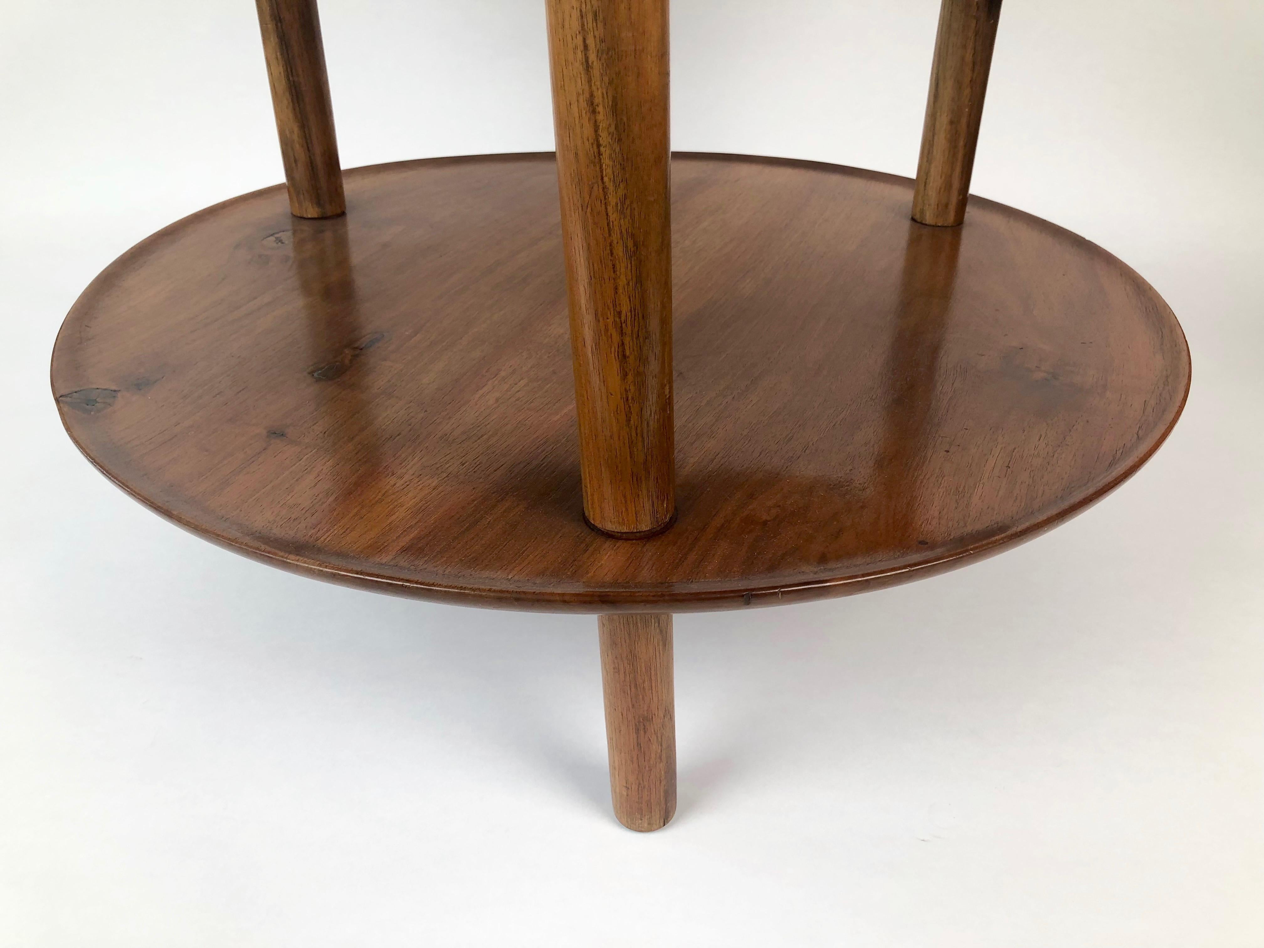 Coffee Table in Walnut from the 1930s, Designed by Josef Frank In Good Condition For Sale In Vienna, Austria