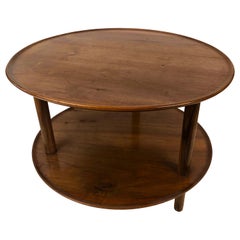 Mesa de centro de nogal de los años 30, diseñada por Josef Frank