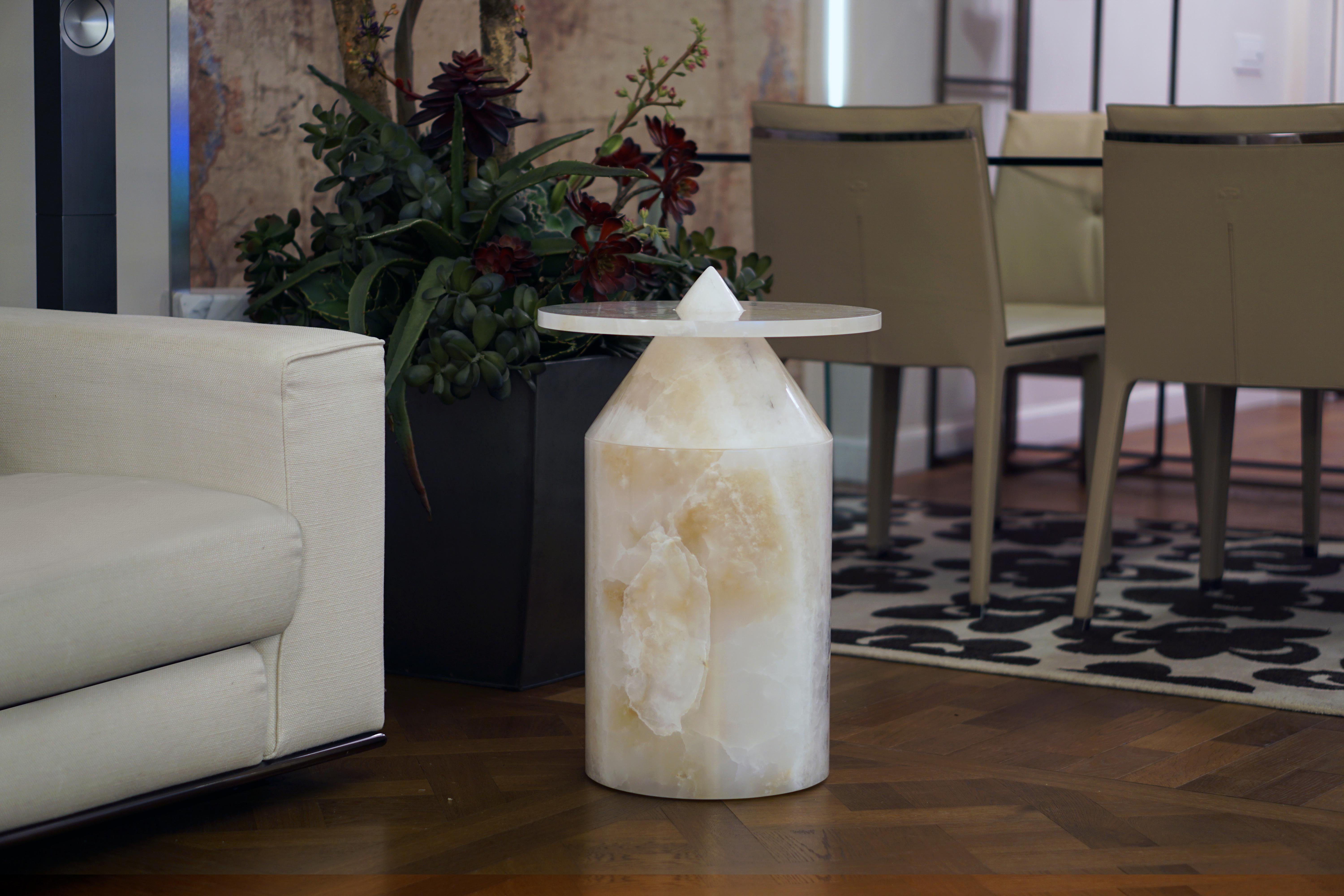 New Modern Coffee Table in White Onyx, creator Karen Chekerdjian For Sale 1