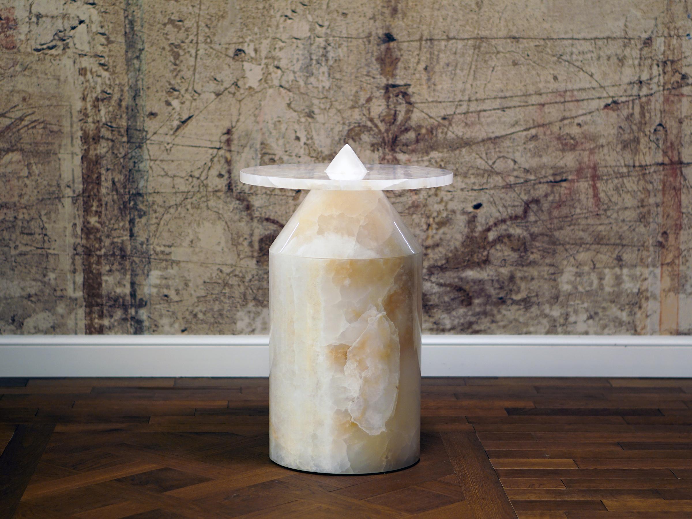 New Modern Side Table in White Onyx Marble, Creator  Karen Chekerdjian Stock For Sale 3