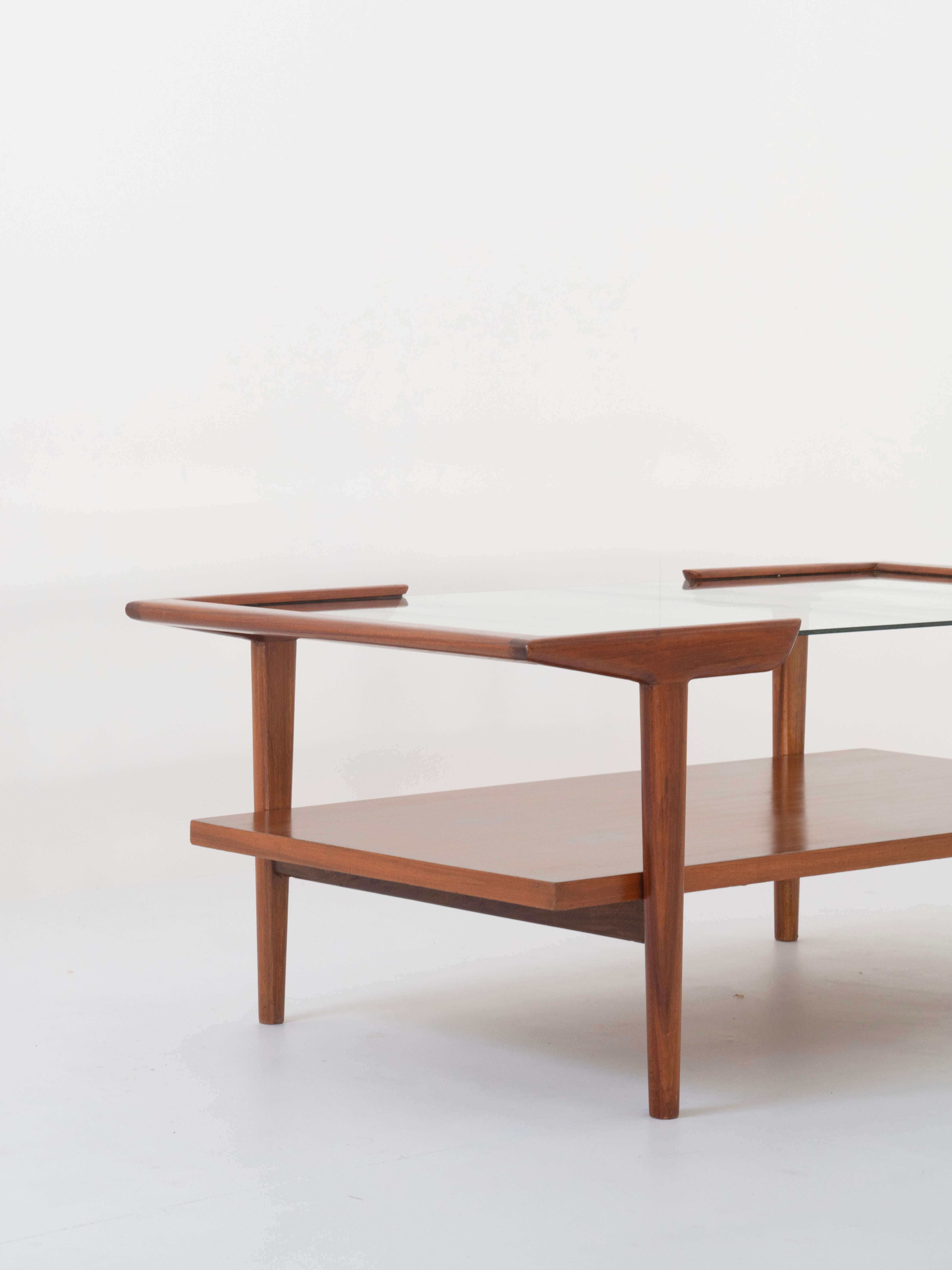 Mid-20th Century Coffee Table in Wood and Glass Attr. to Martin Eisler, Brazil 1950s