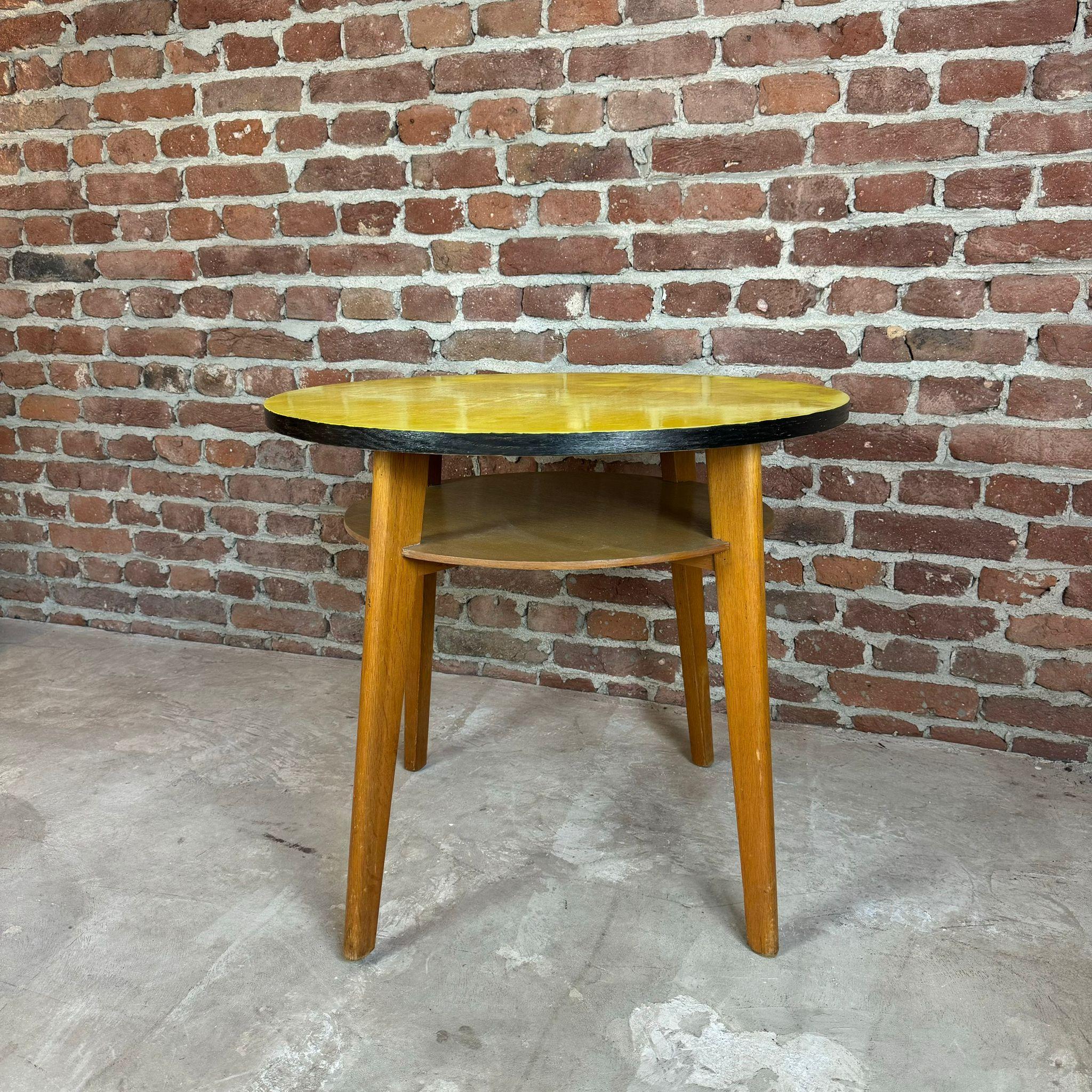 Milieu du XXe siècle Coffee table in wood en vente