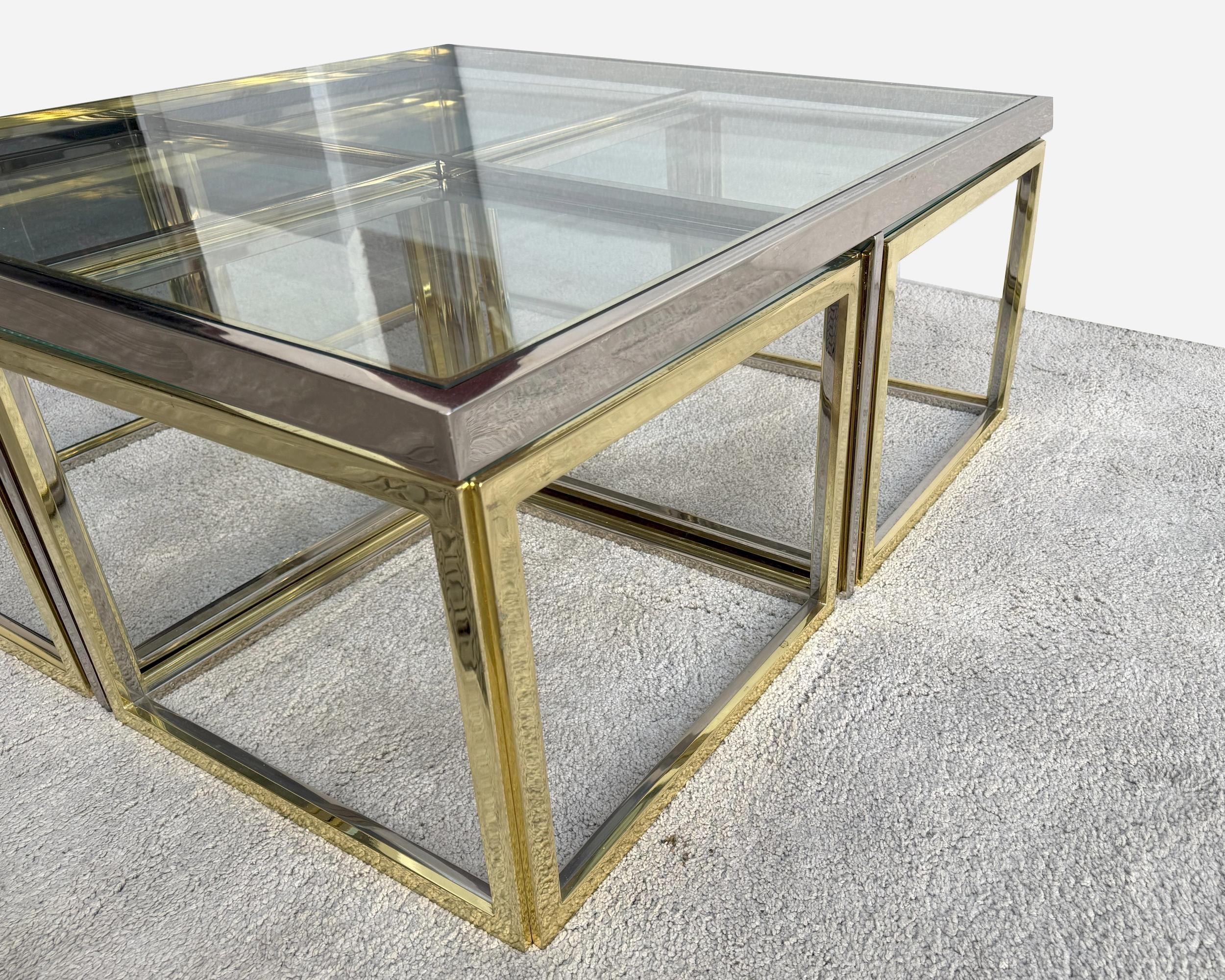 Fin du 20e siècle Coffee table including four nesting side tables, Paris, France, circa 1970 en vente