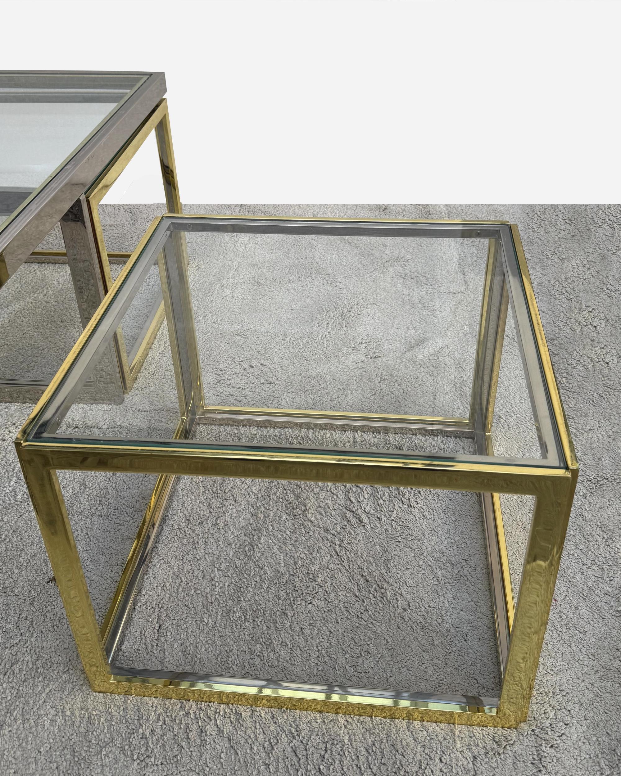 Coffee table including four nesting side tables, Paris, France, circa 1970 en vente 1