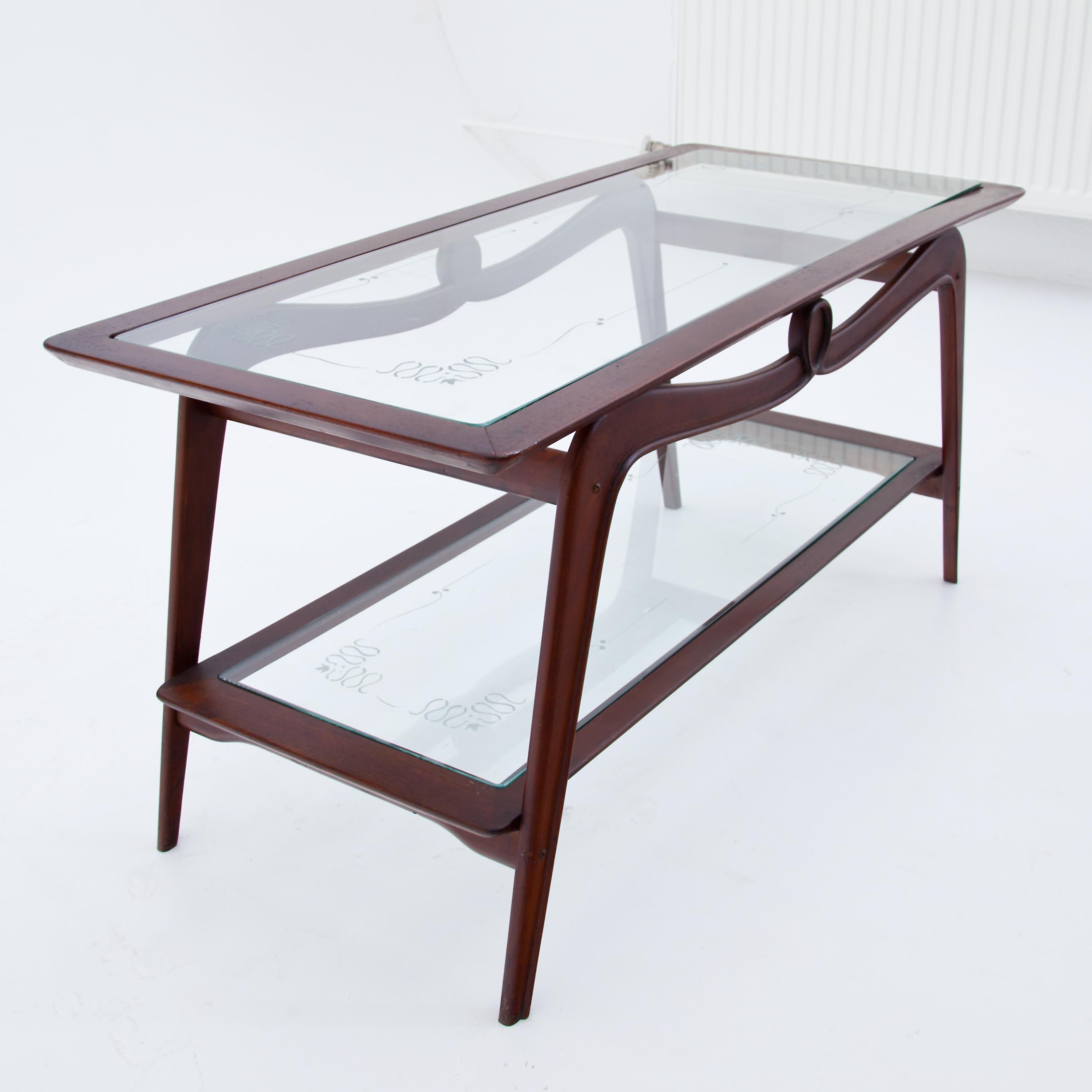 Mid-20th Century Coffee Table, Italy, 1940s For Sale
