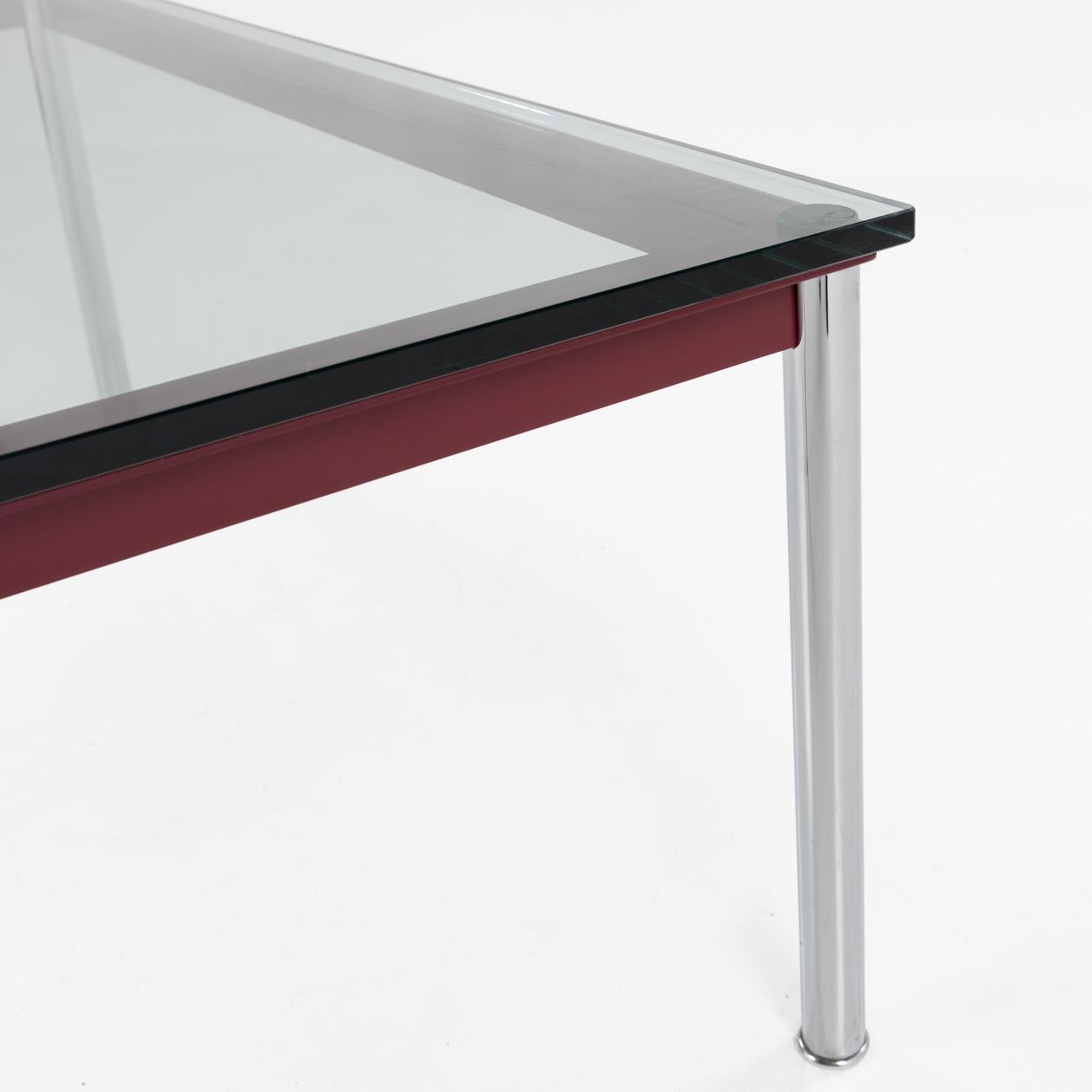 Scandinave moderne Table basse LC 10 par Le Corbusier en vente