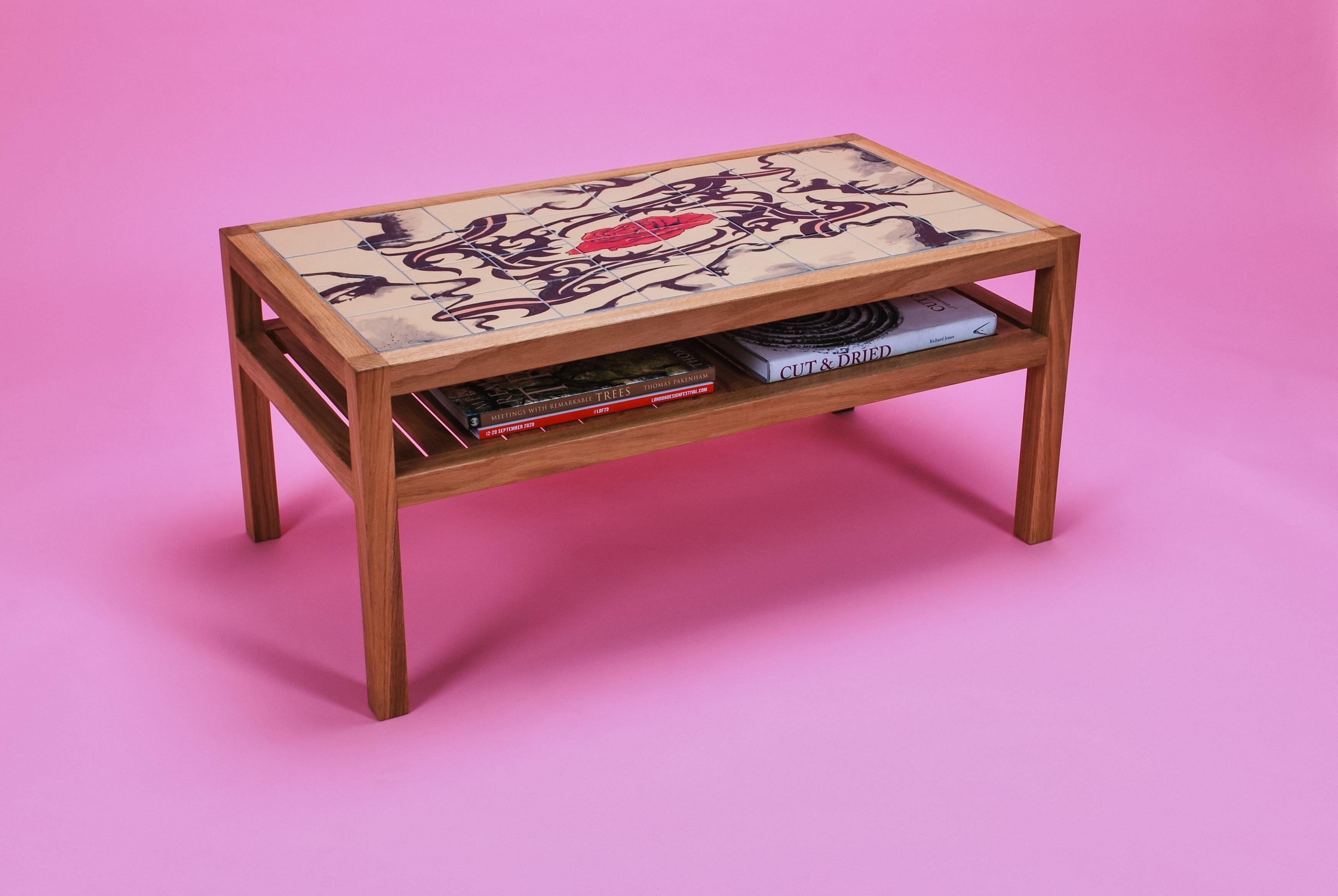 Moderne Table basse, carreaux peints à la main, édition limitée de Ruth Angel Edwards en vente