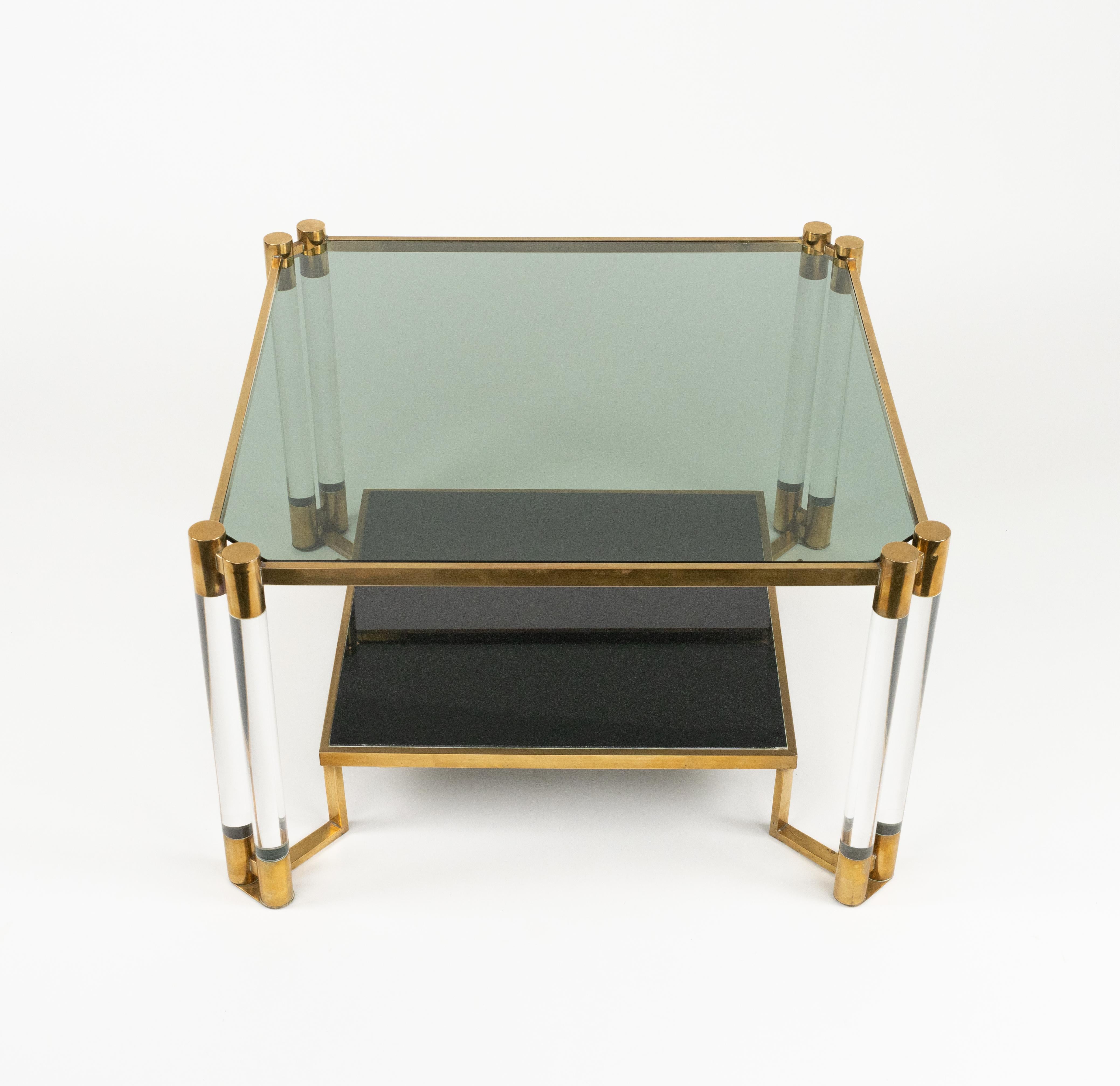 Table basse en lucite, laiton, céramique et verre fumé Style Charles Hollis Jones en vente 6