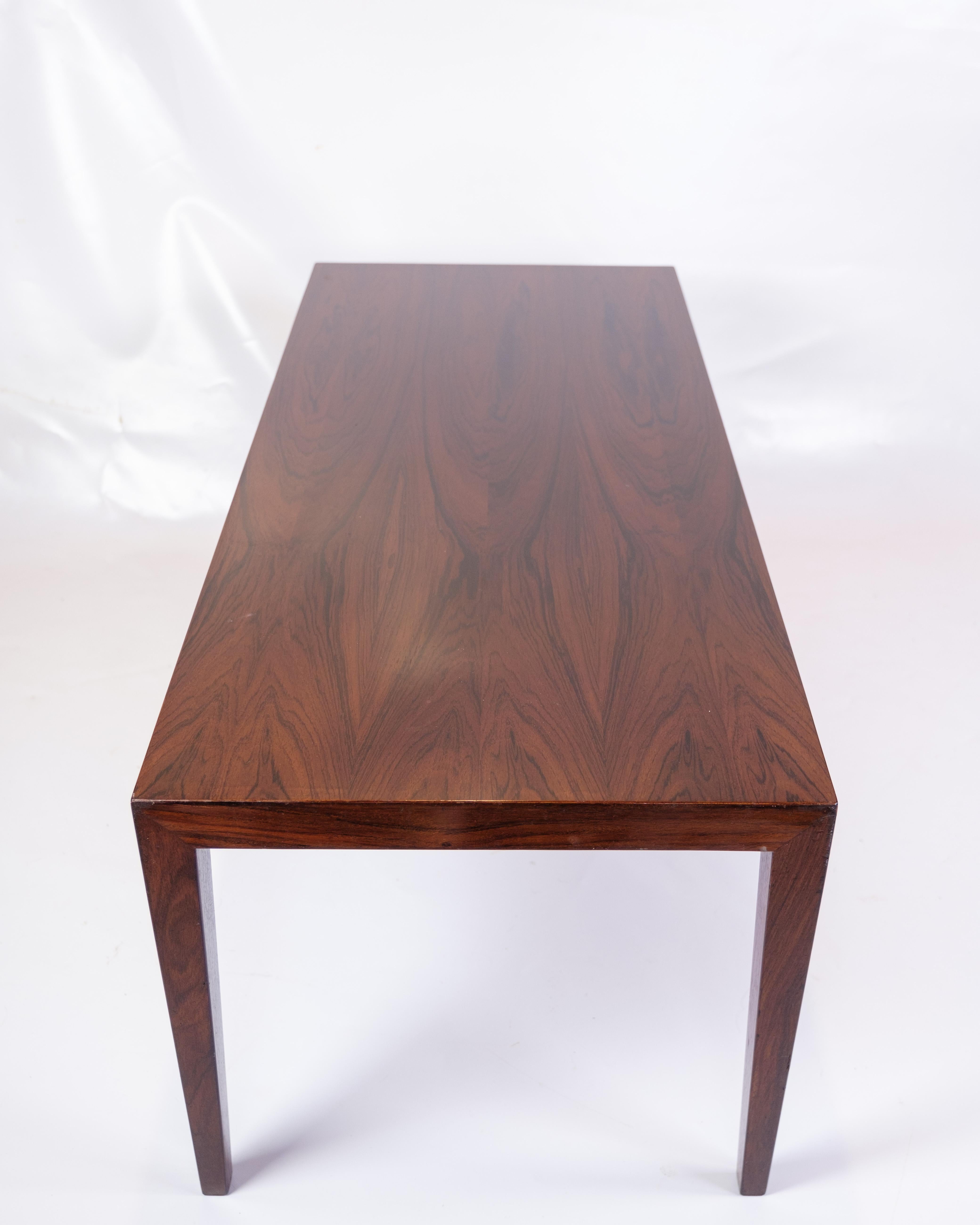 Milieu du XXe siècle Table basse fabriquée en bois de rose par Severin Hansen des années 1960 en vente