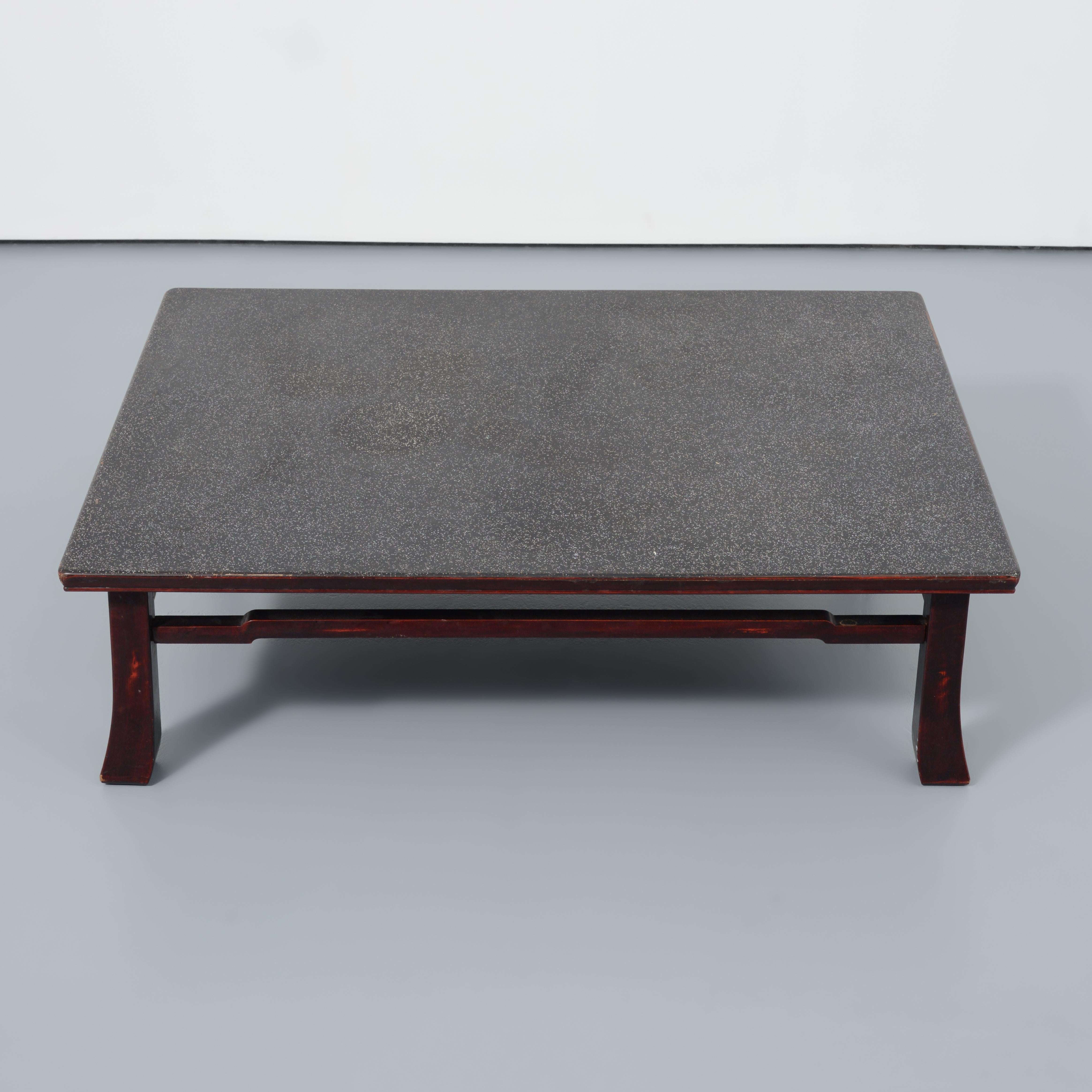Moderne Table basse, façon Ado Chale en vente