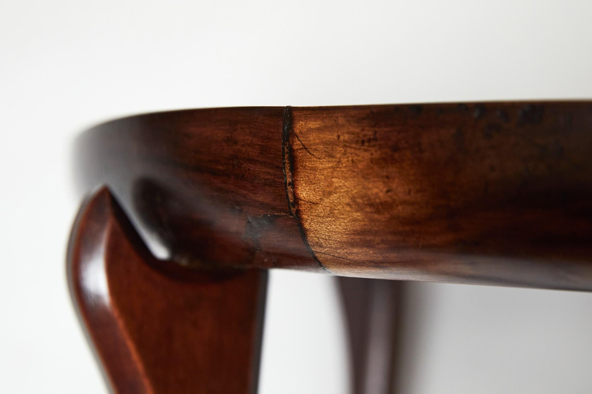 Table basse moderne brésilienne en bois dur et travertin, Giuseppe Scapinelli en vente 3