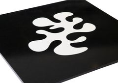 Table basse Matisse en granit noir du Zimbabwe fabriquée à la main en France