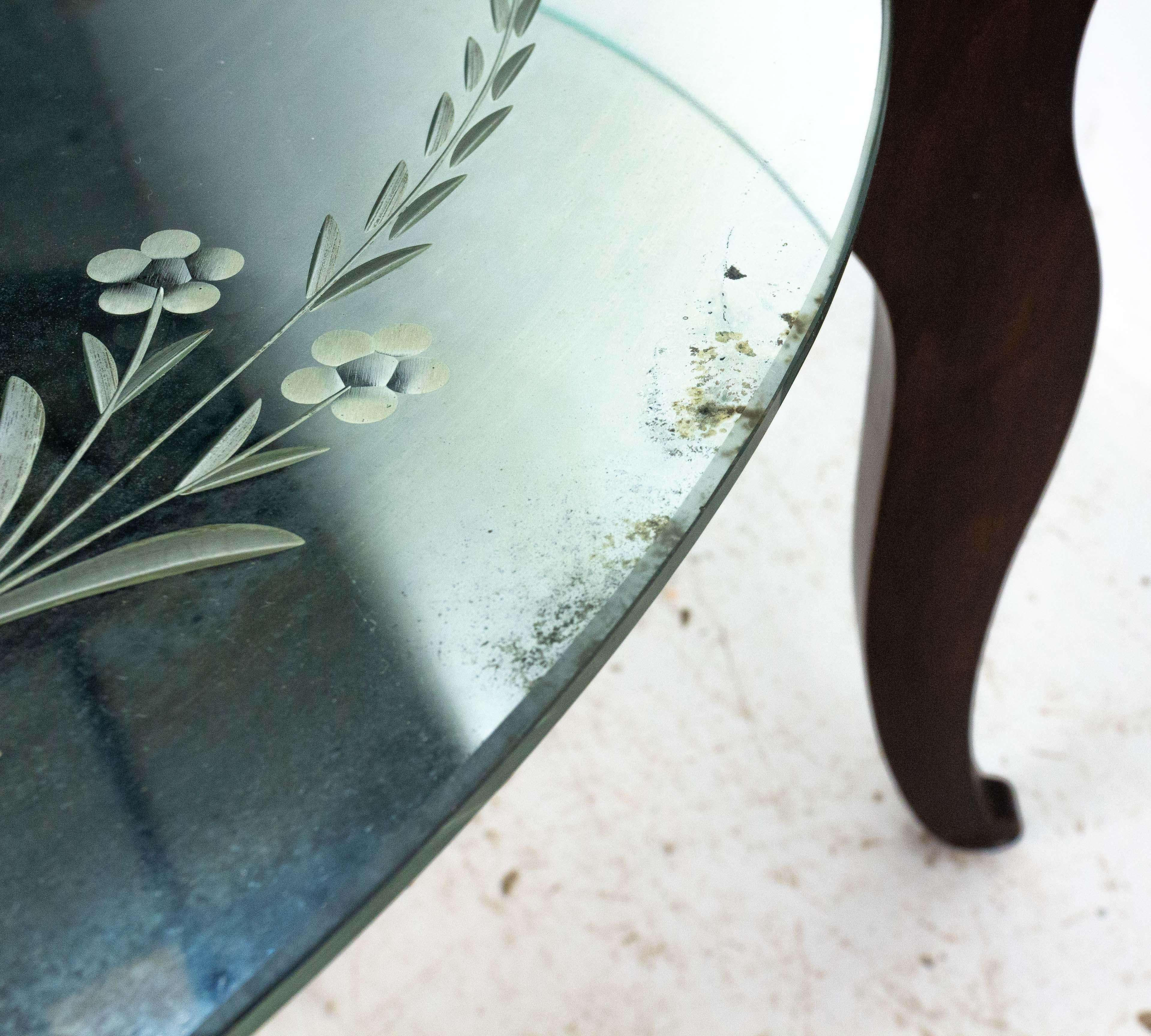 20ième siècle Table basse du milieu du siècle en verre, miroir gravé et bois, France, 1960 en vente