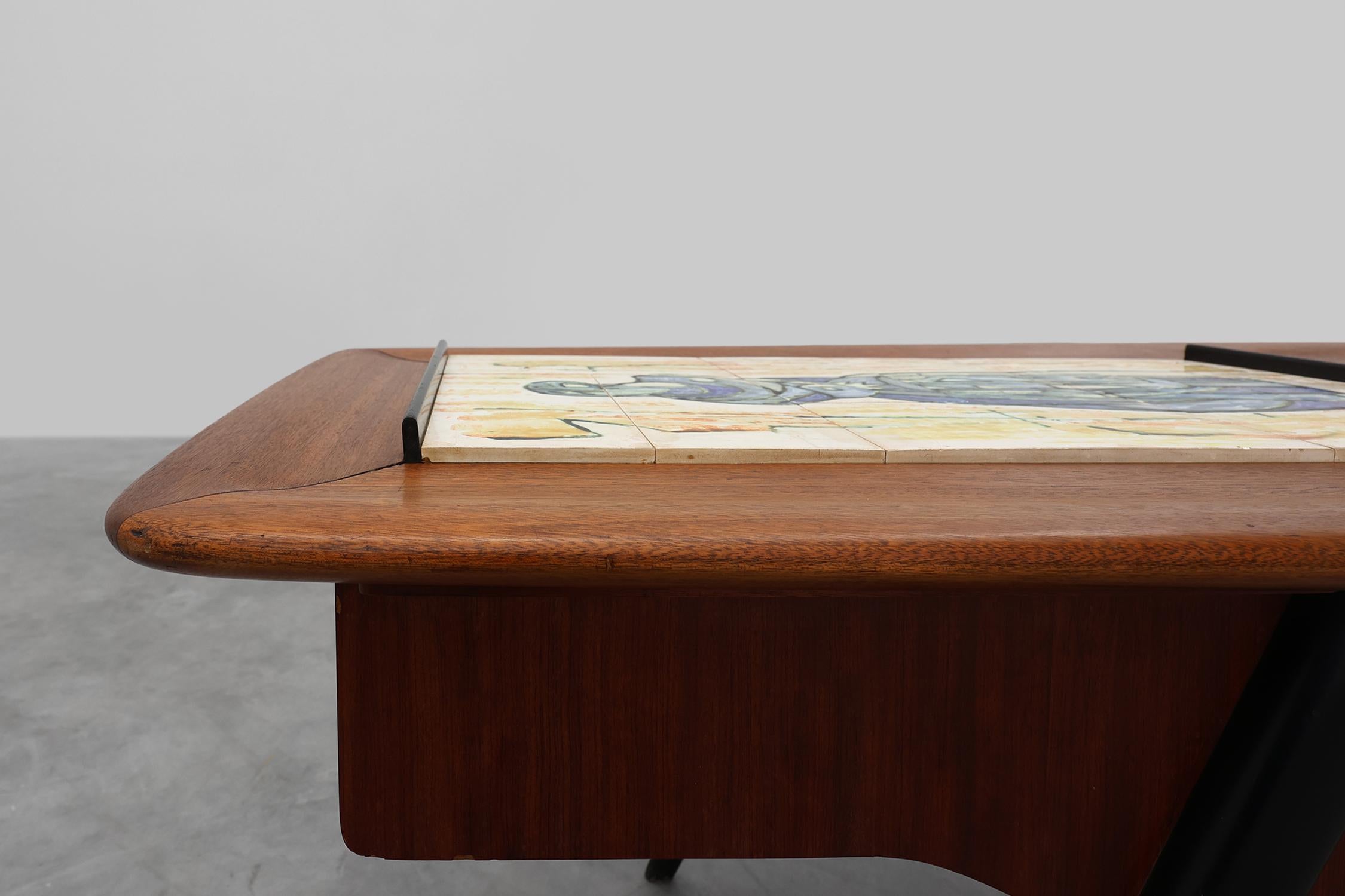 Coffee Table model 210, teak wood and ceramic, by Alfred Hendrickx, Belform en vente 4
