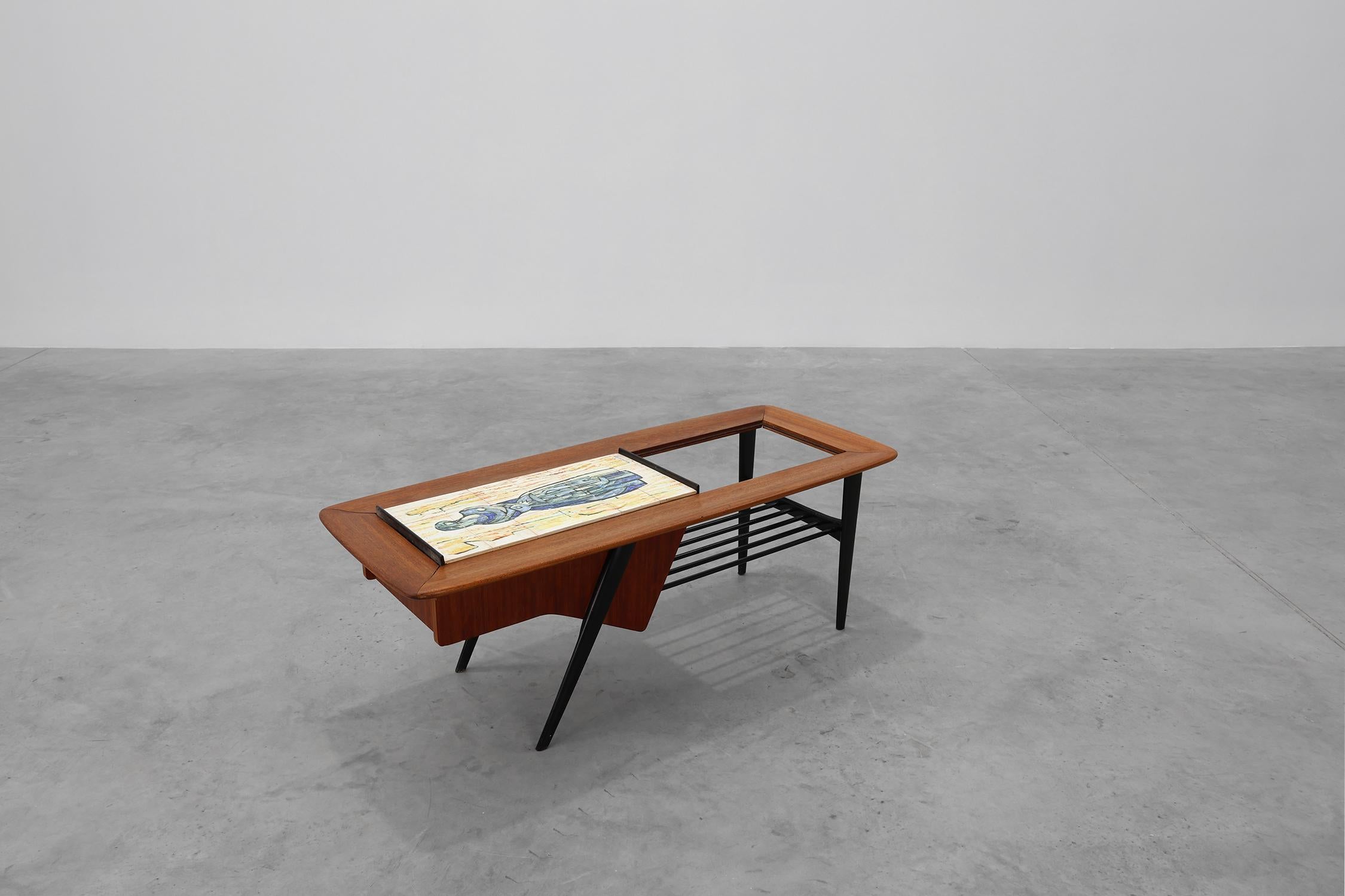 Coffee Table model 210, teak wood and ceramic, by Alfred Hendrickx, Belform Bon état - En vente à Meulebeke, BE