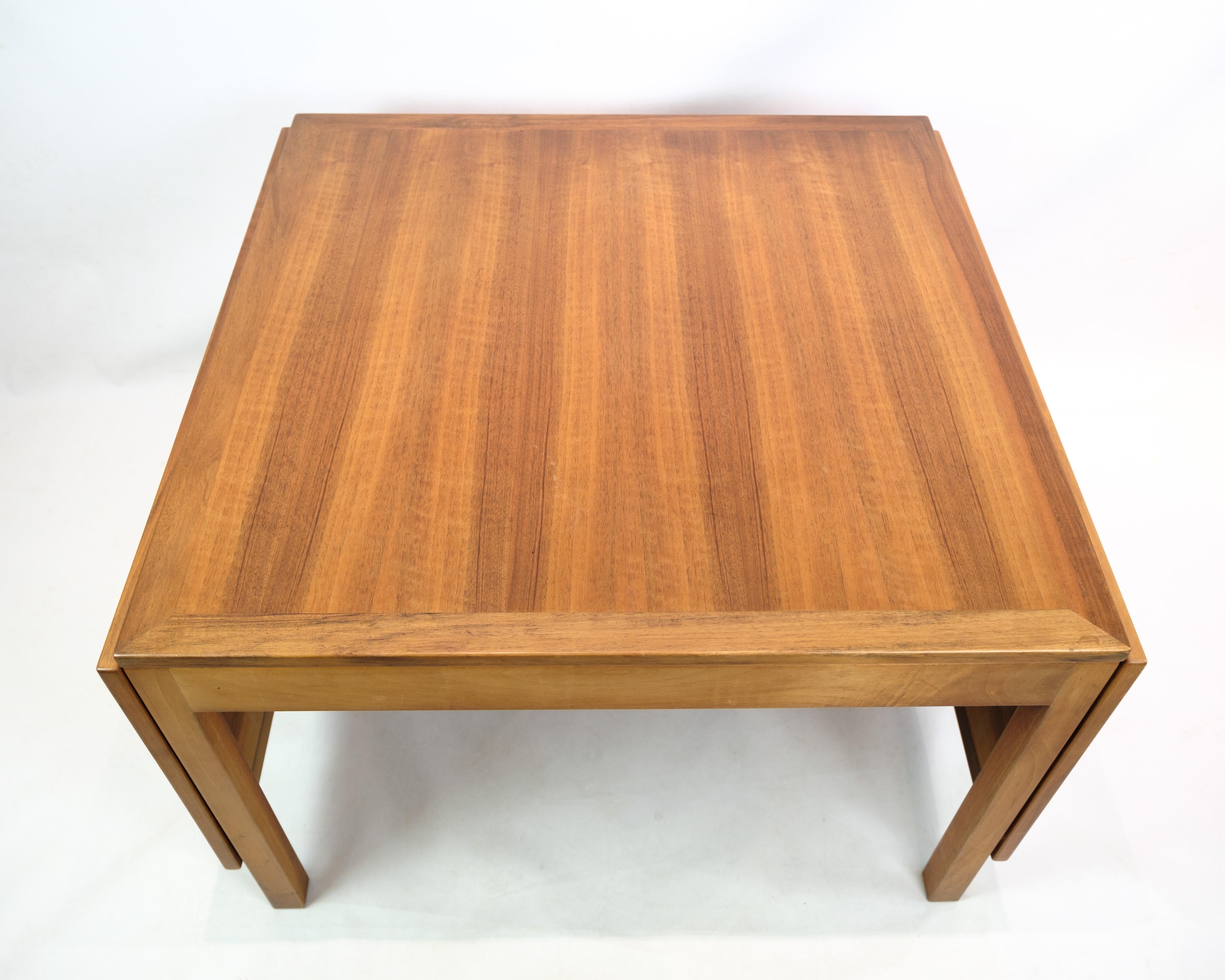 Mid-Century Modern Coffee table, model 5362 designed by Børge Mogensen from 1960  For Sale
